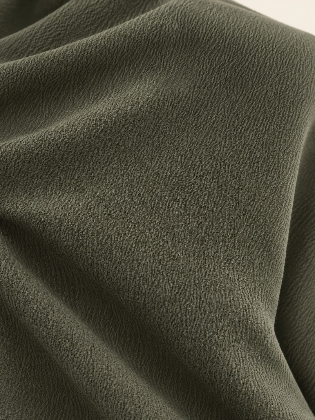 Textured Hooded Abaya – Olive Grace