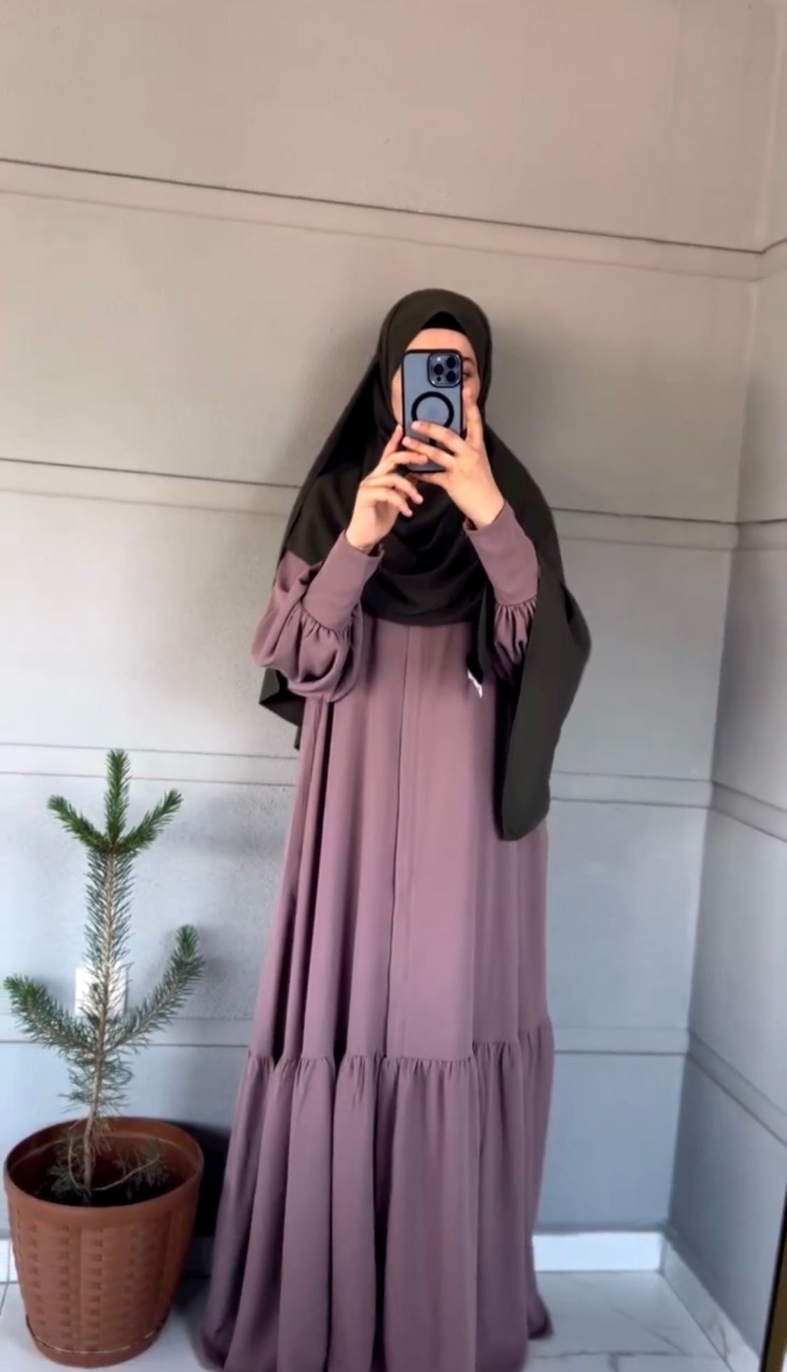 Plum - Front Pleated Abaya