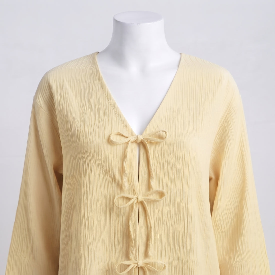Buttercream Bow Top