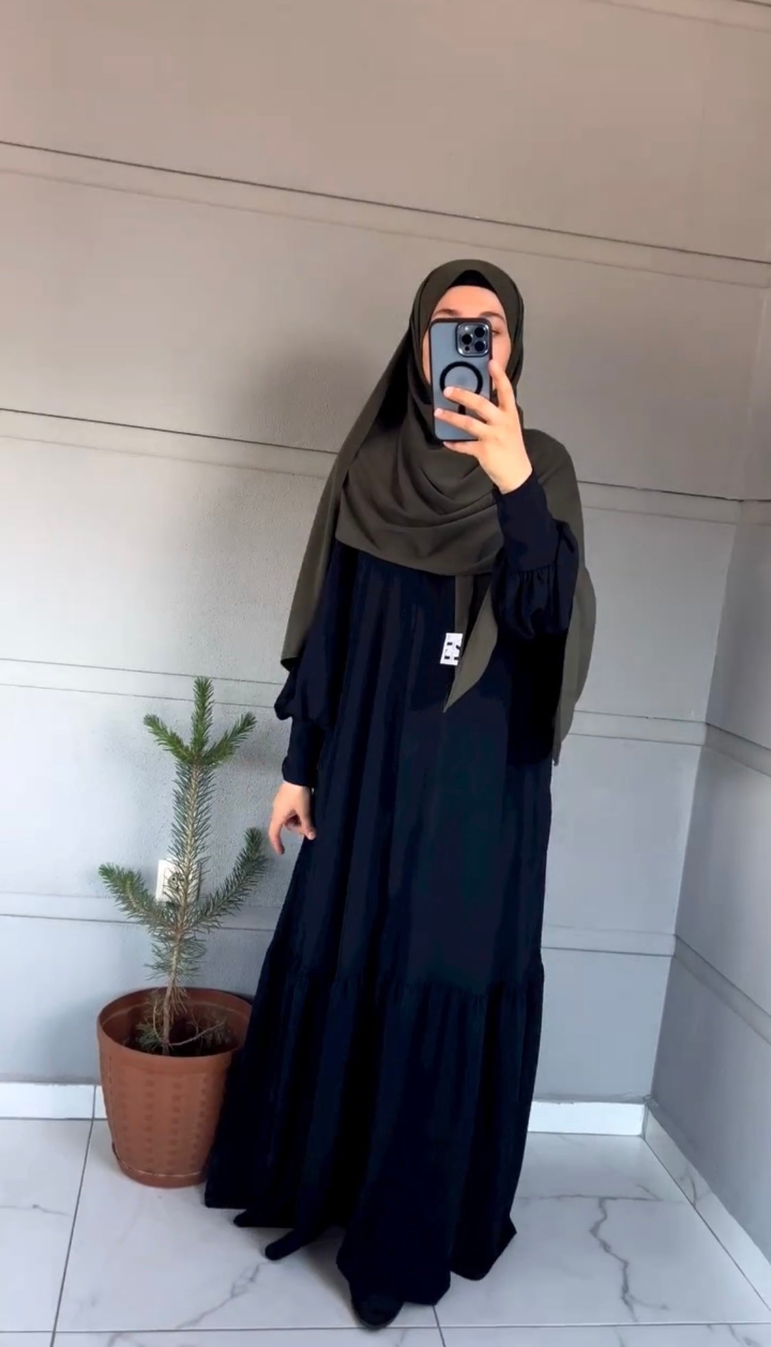 Sapphire - Front Pleated Abaya