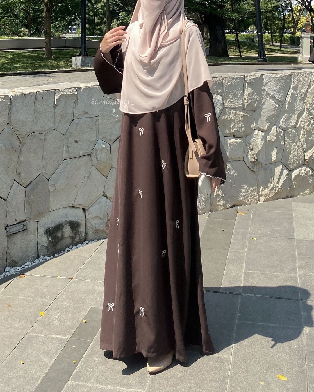 Twill - Bow Embroidered Abaya