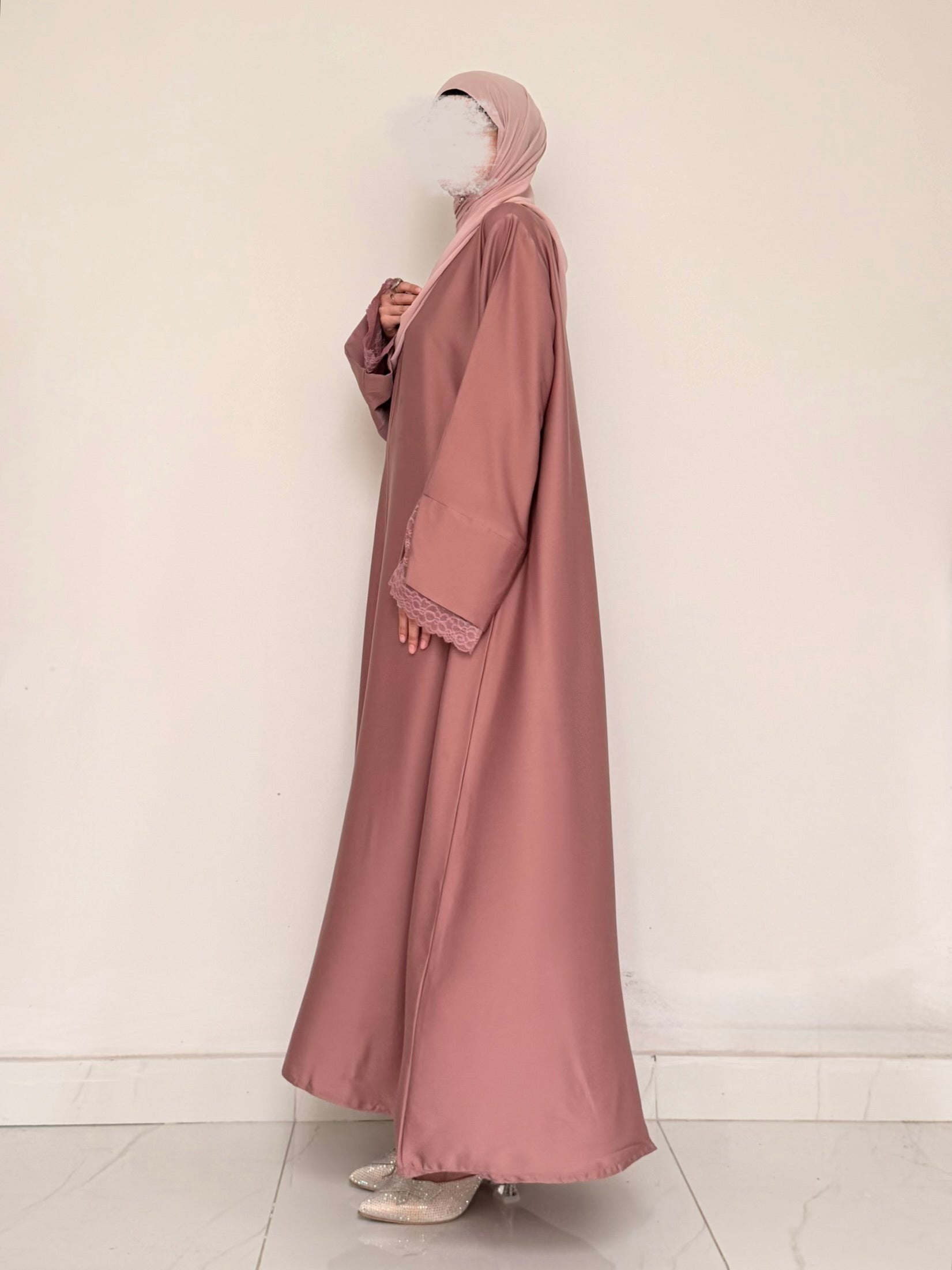 Mira Lace Abaya - Soft Rose