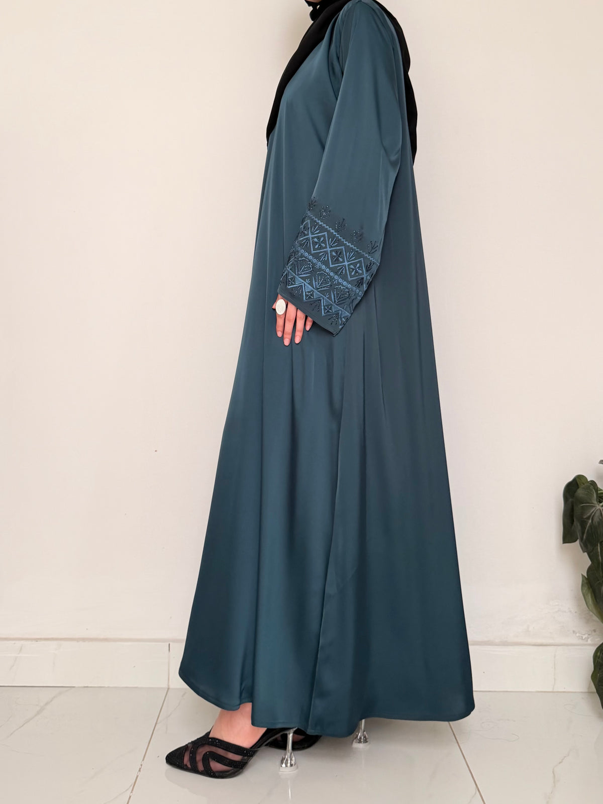 Lantern - Embroidered Abaya with Stonework