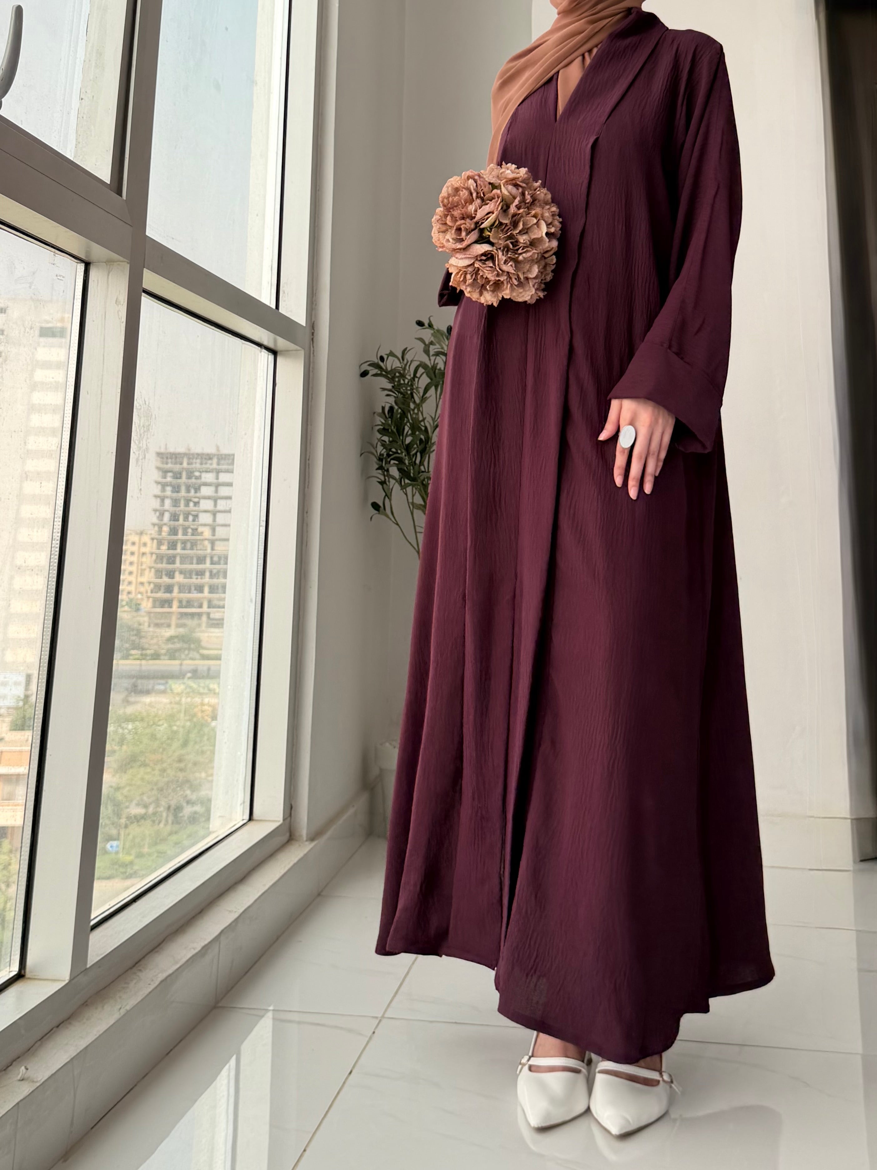 Elara Abaya - Vine