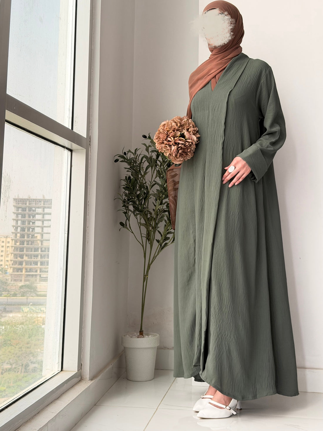 Elara Abaya - Sage