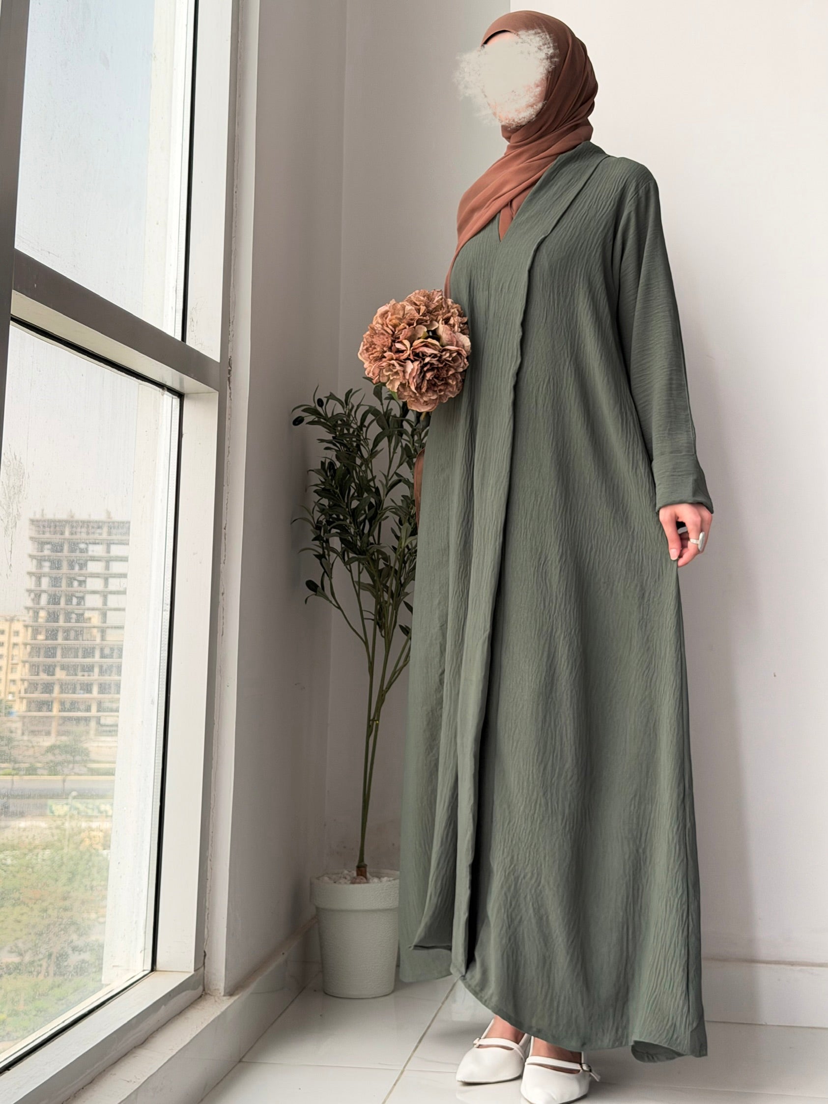 Elara Abaya - Sage