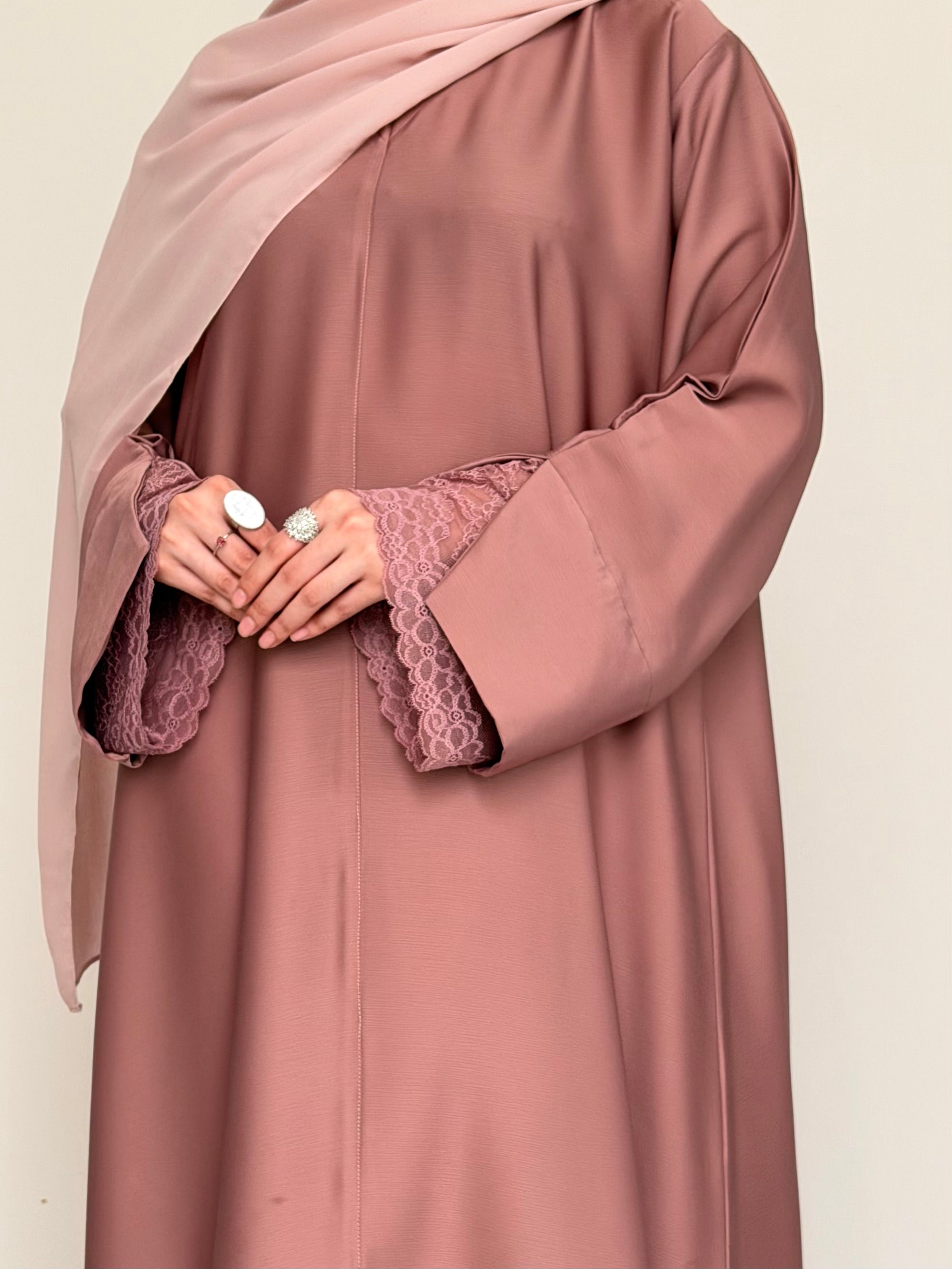 Mira Lace Abaya - Soft Rose
