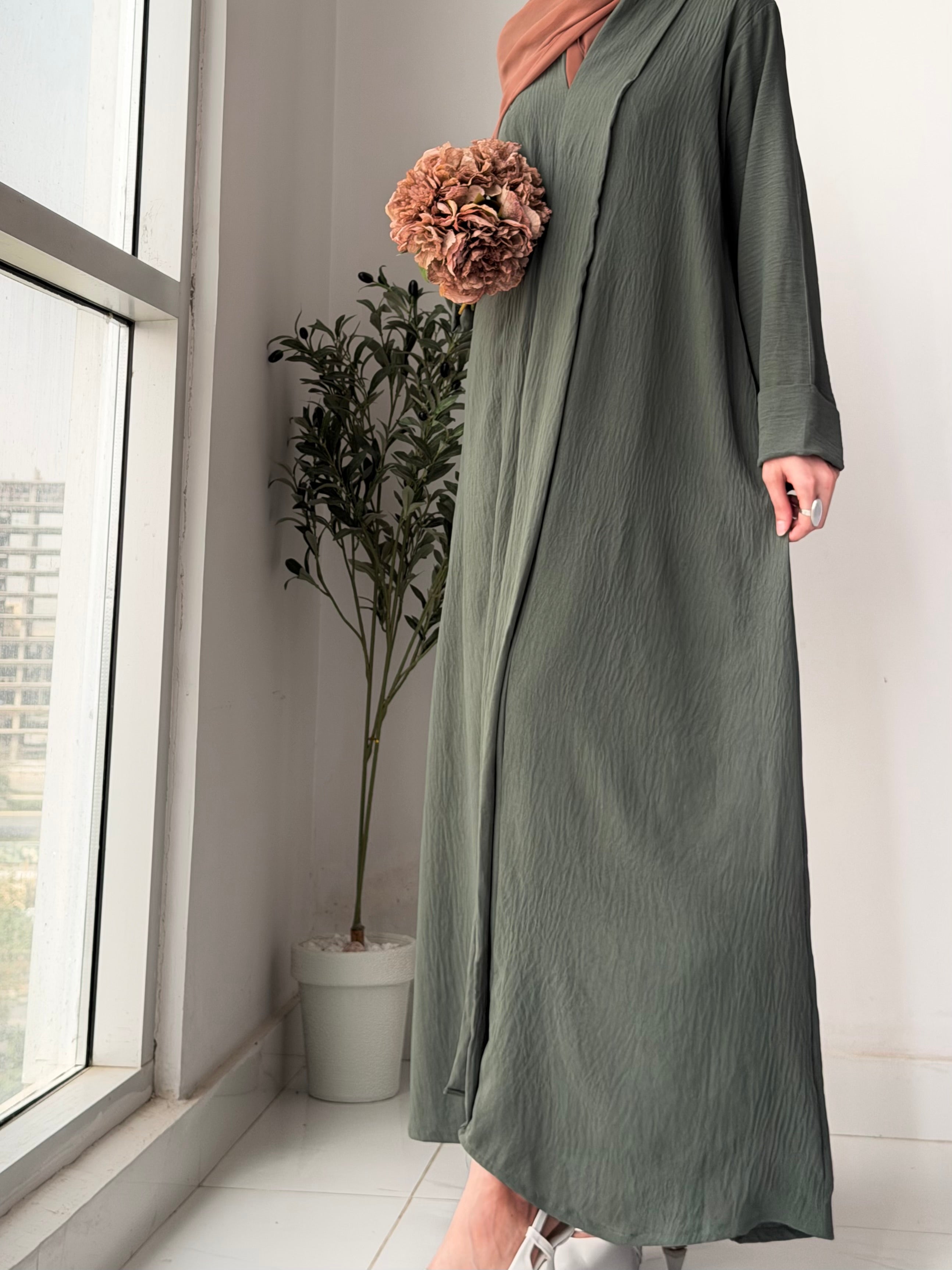 Elara Abaya - Sage