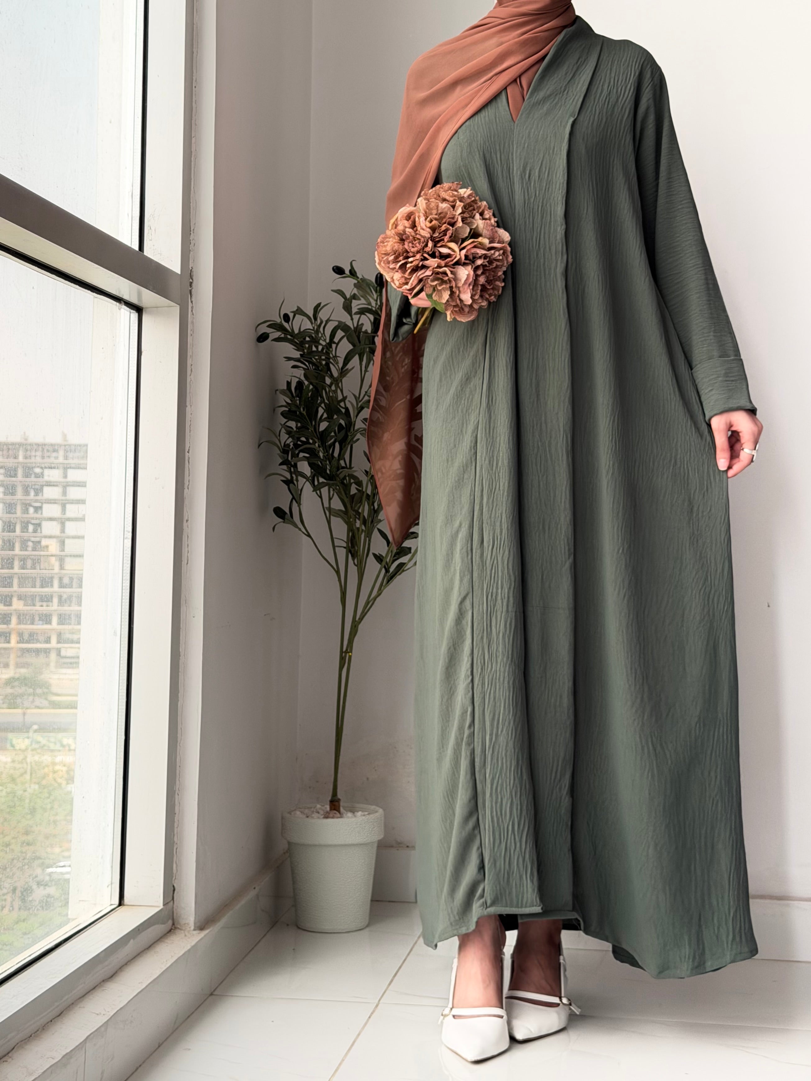Elara Abaya - Sage