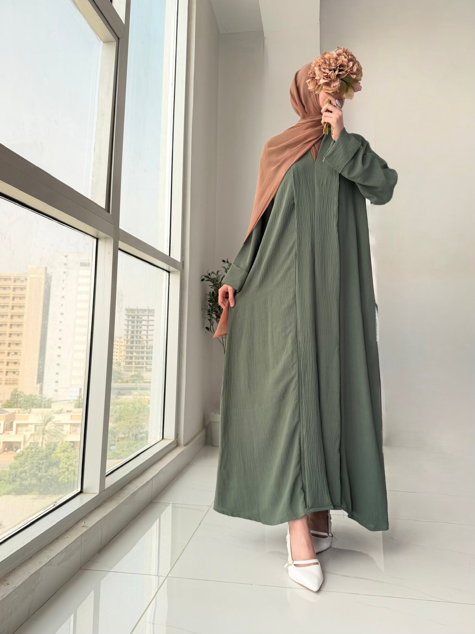 Elara Abaya - Sage