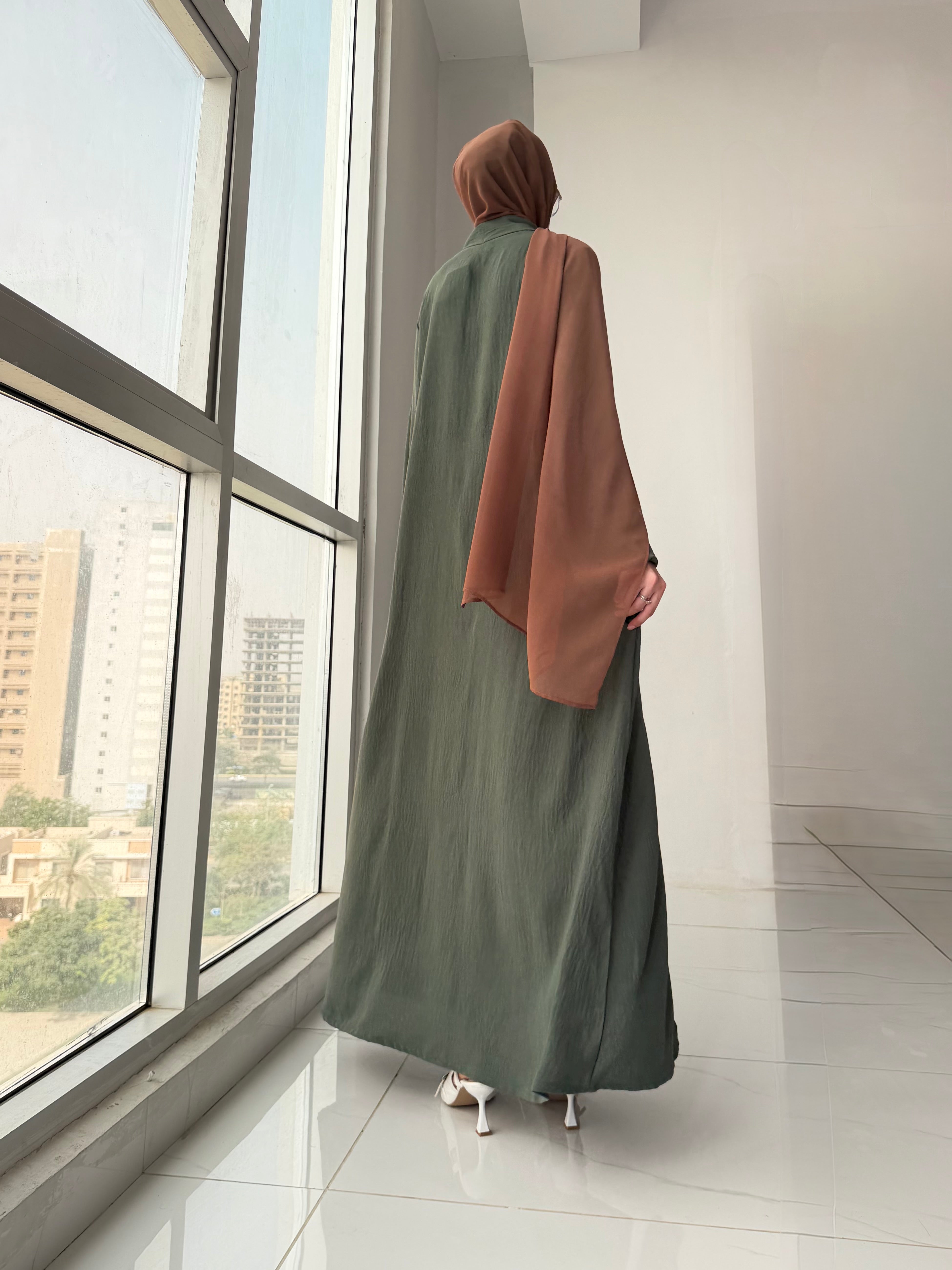 Elara Abaya - Sage