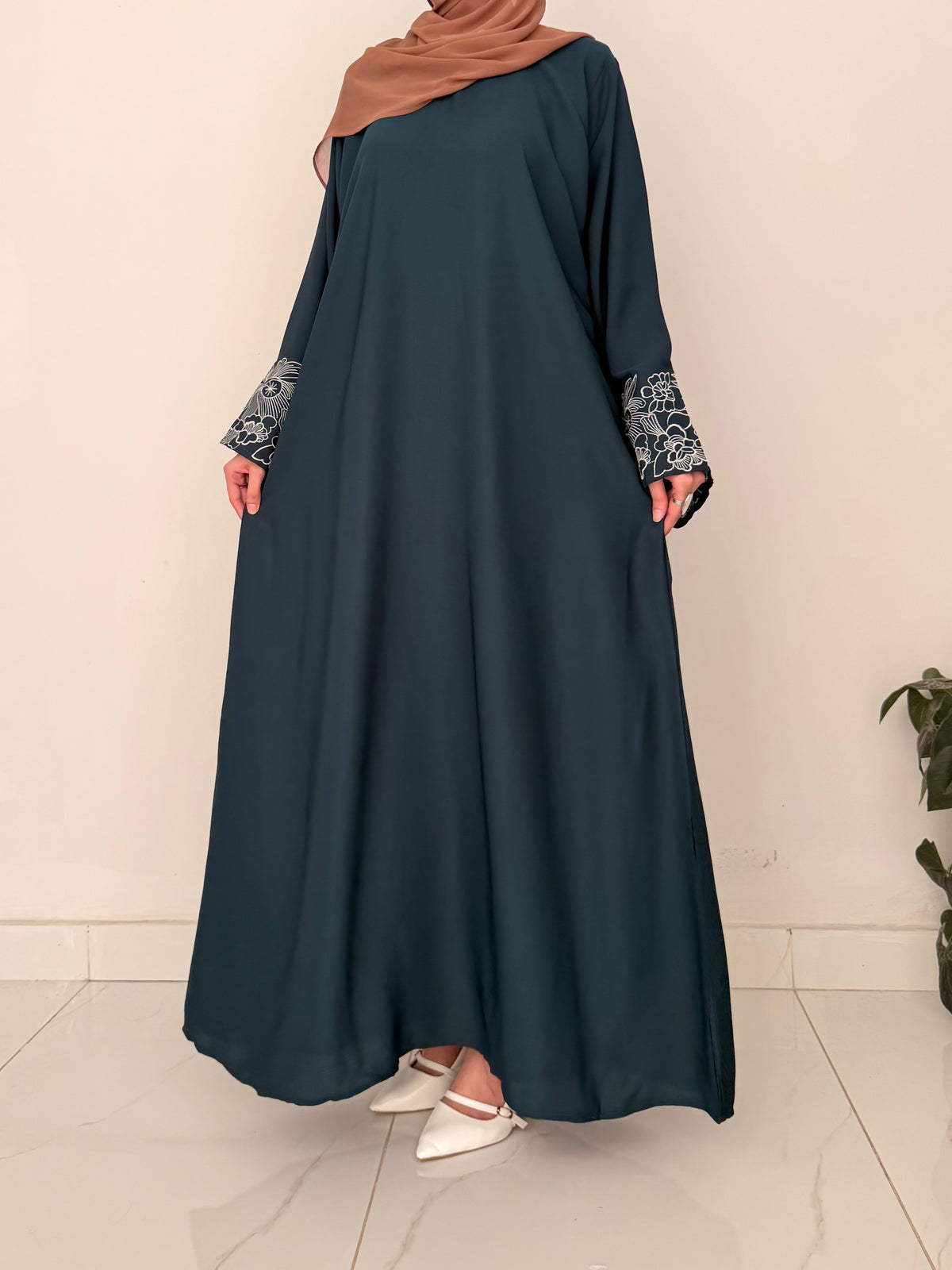Infinity Embroidered Abaya - Teal