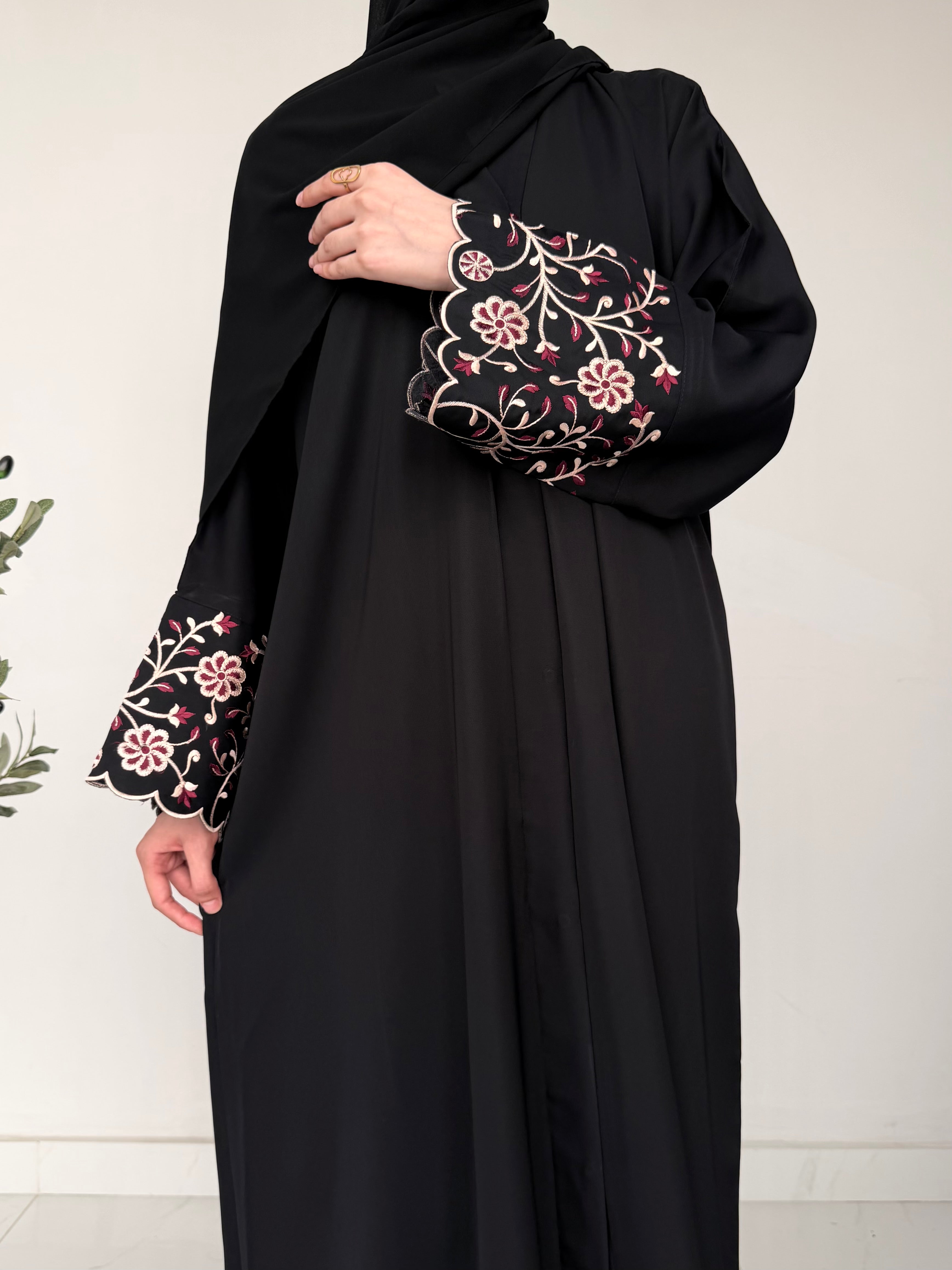 Stem Embroidered Abaya