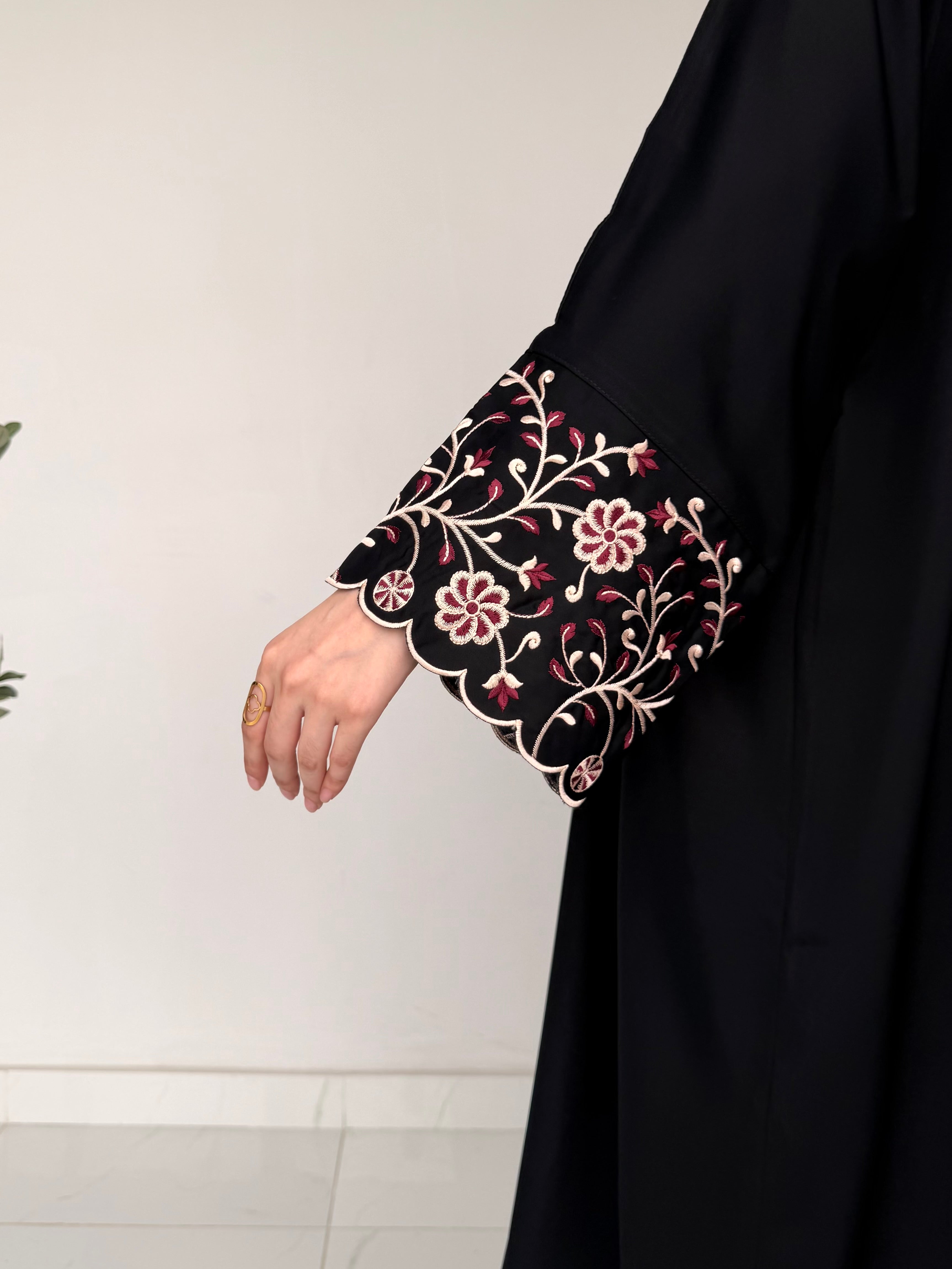 Stem Embroidered Abaya