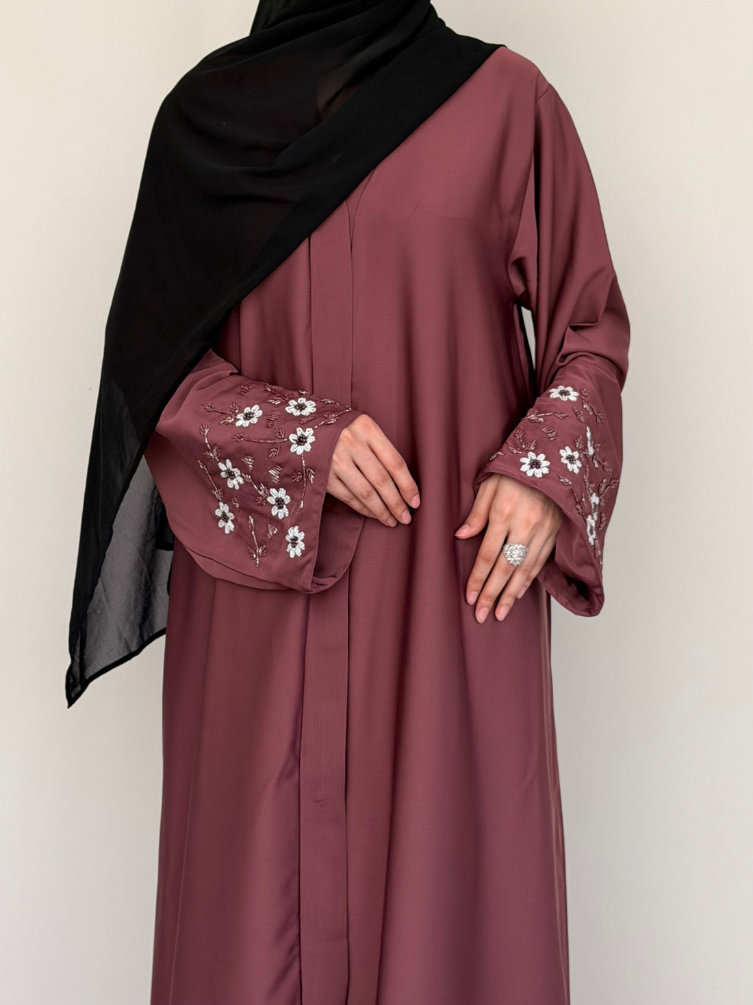 Noore Abaya-Rose