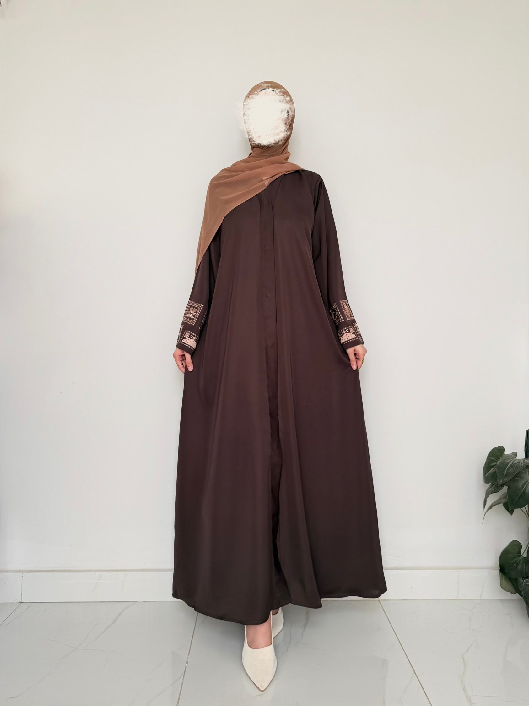 Motif Cuff Abaya - Brown