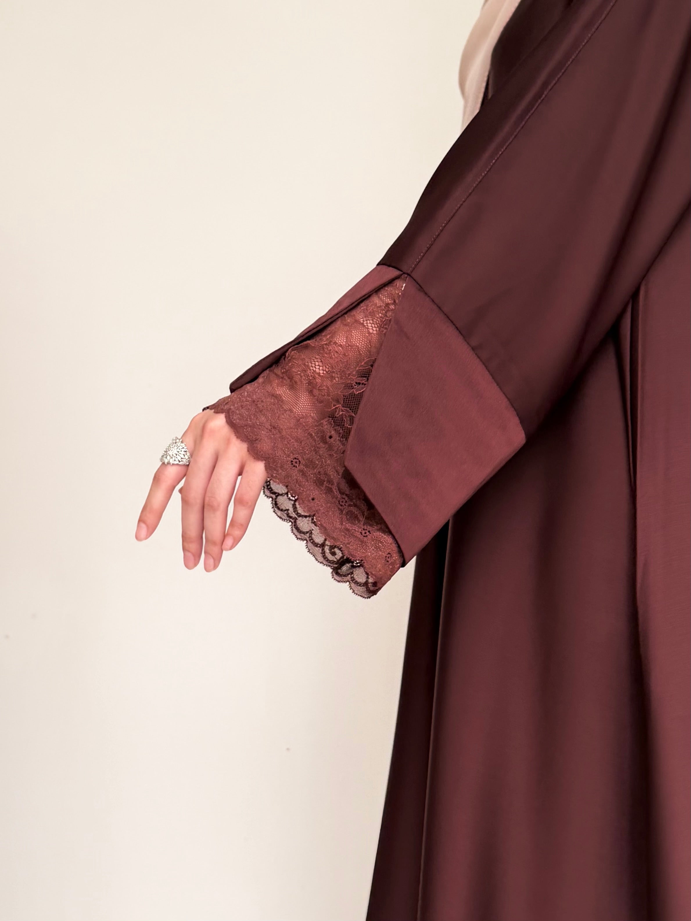 Mira Lace Abaya - Cocoa
