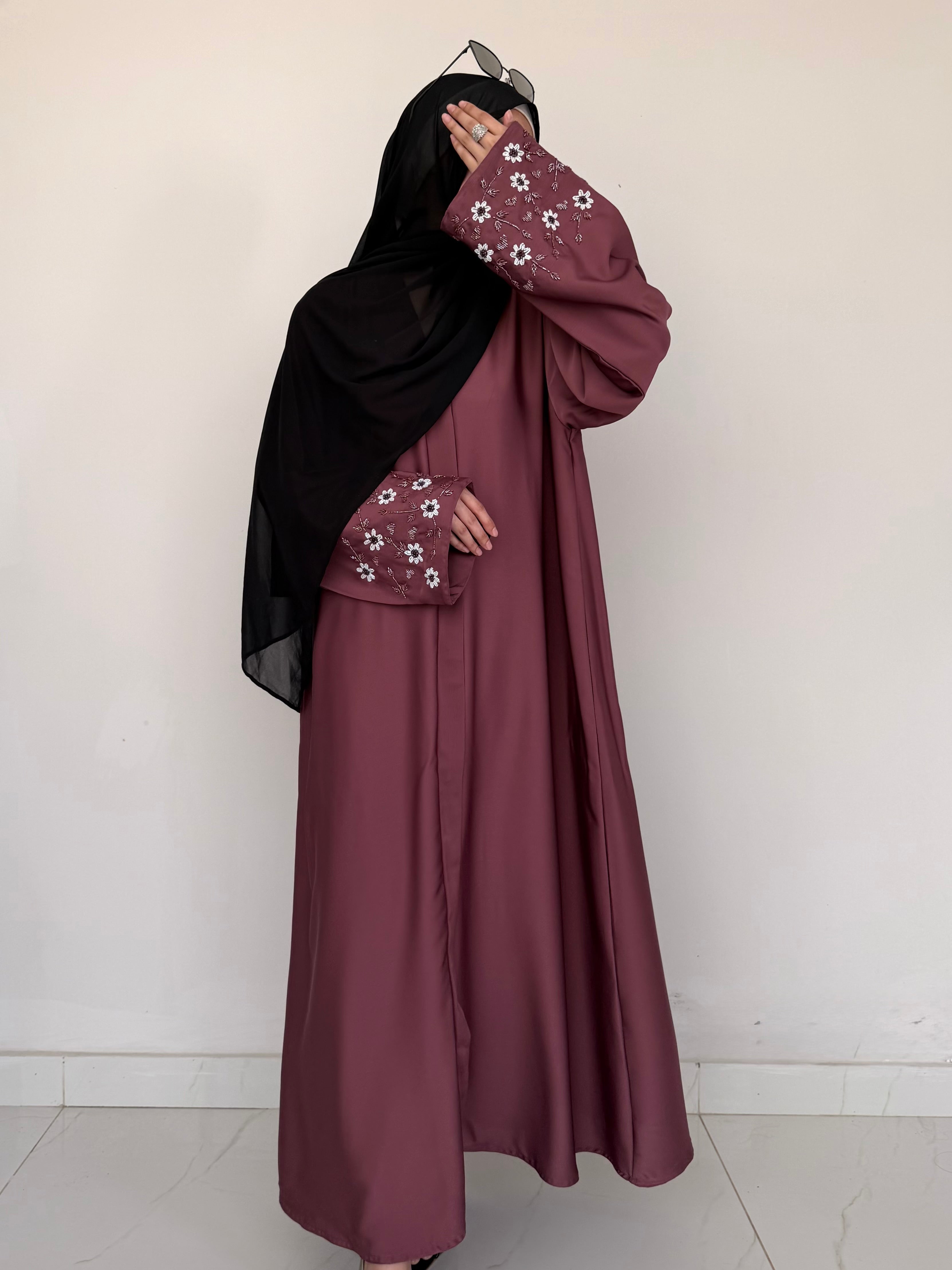 Noore Abaya-Rose