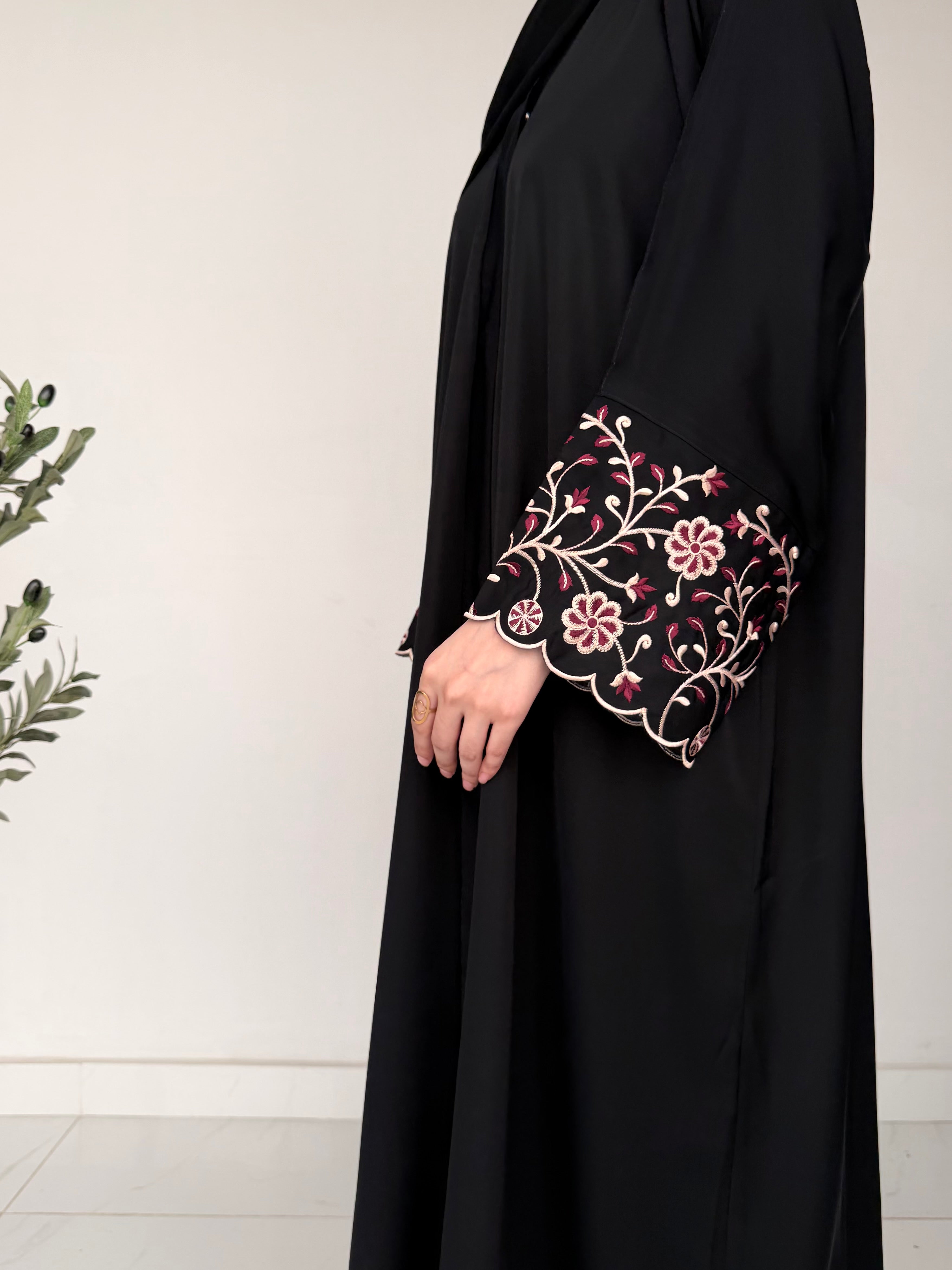Stem Embroidered Abaya