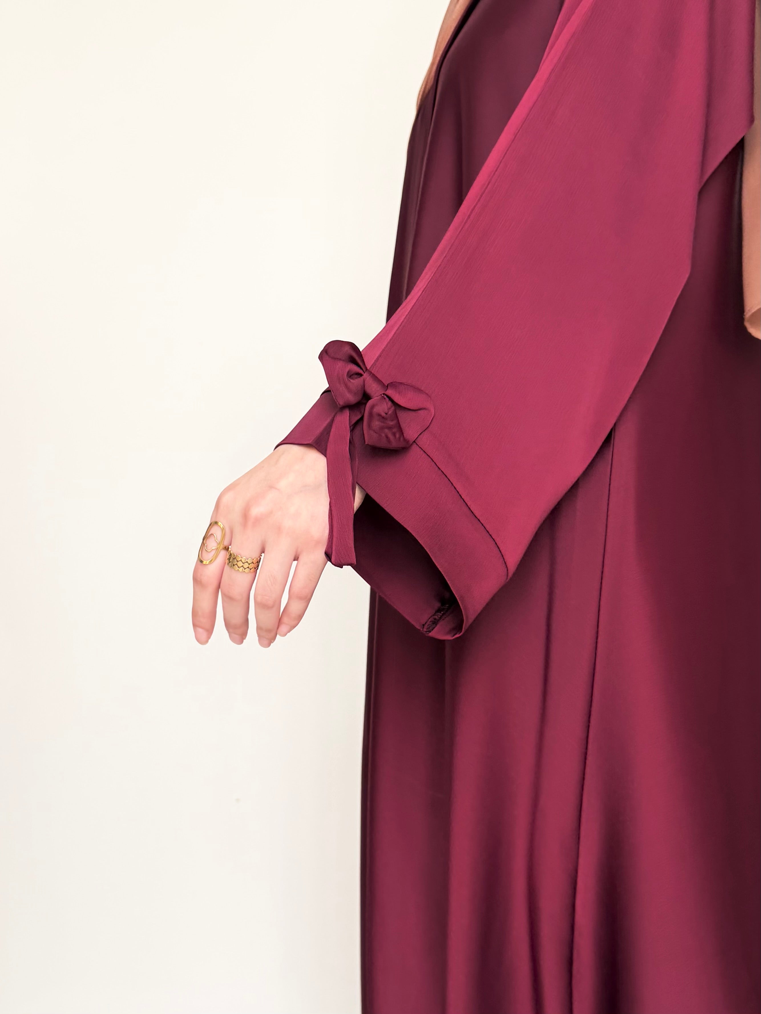 Bow-Knot Abaya - Vine