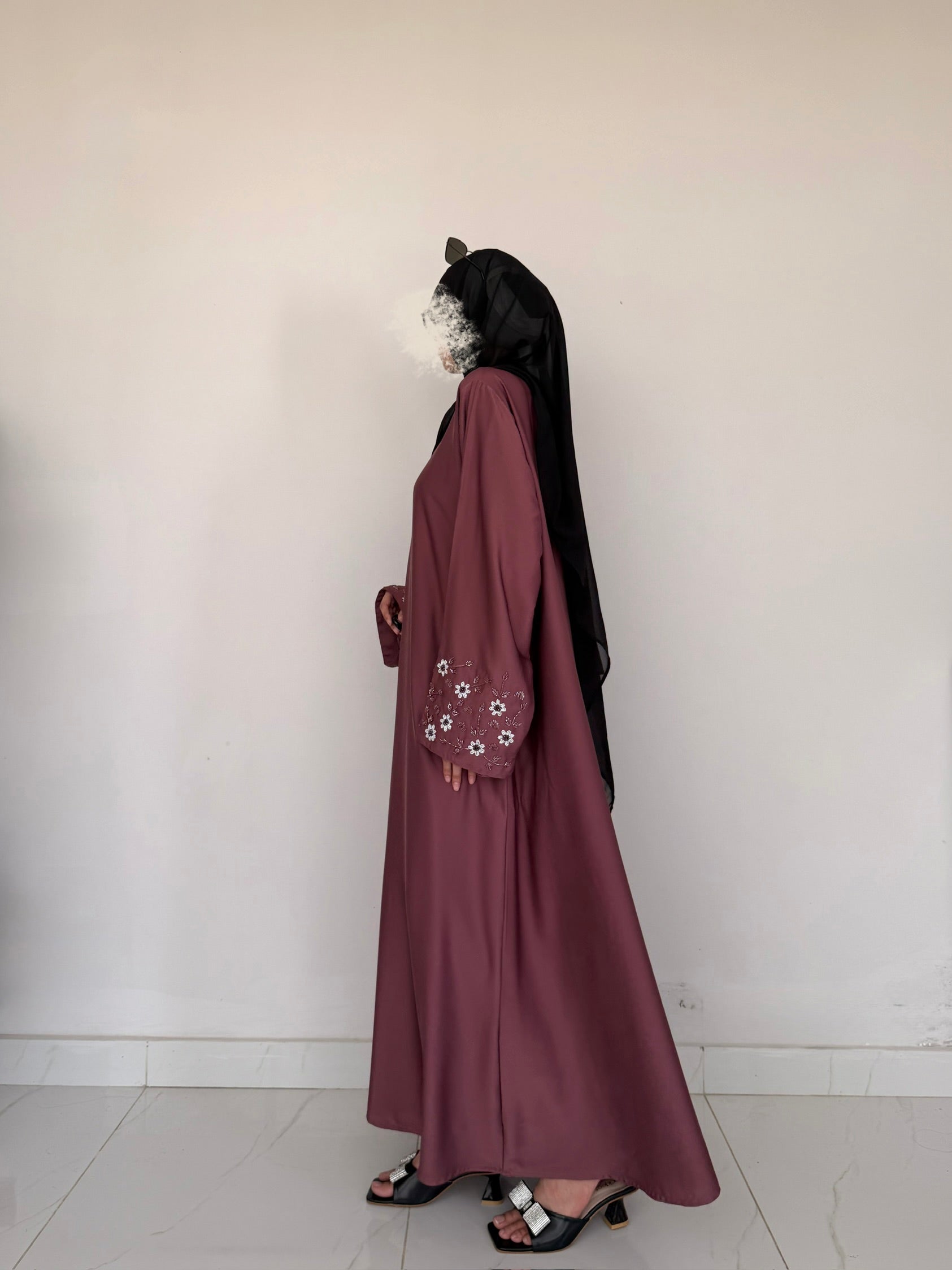 Noore Abaya-Rose