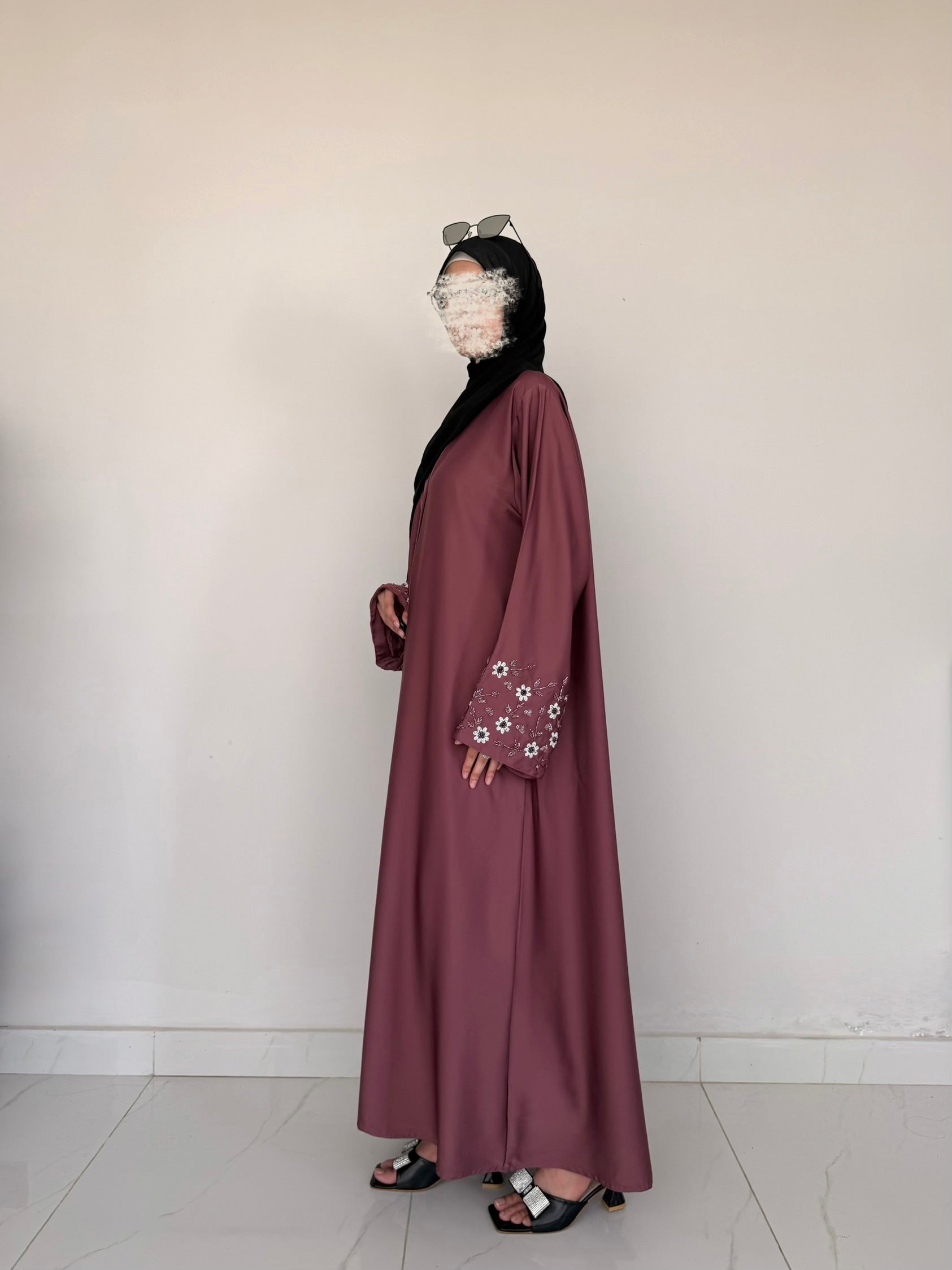 Noore Abaya-Rose