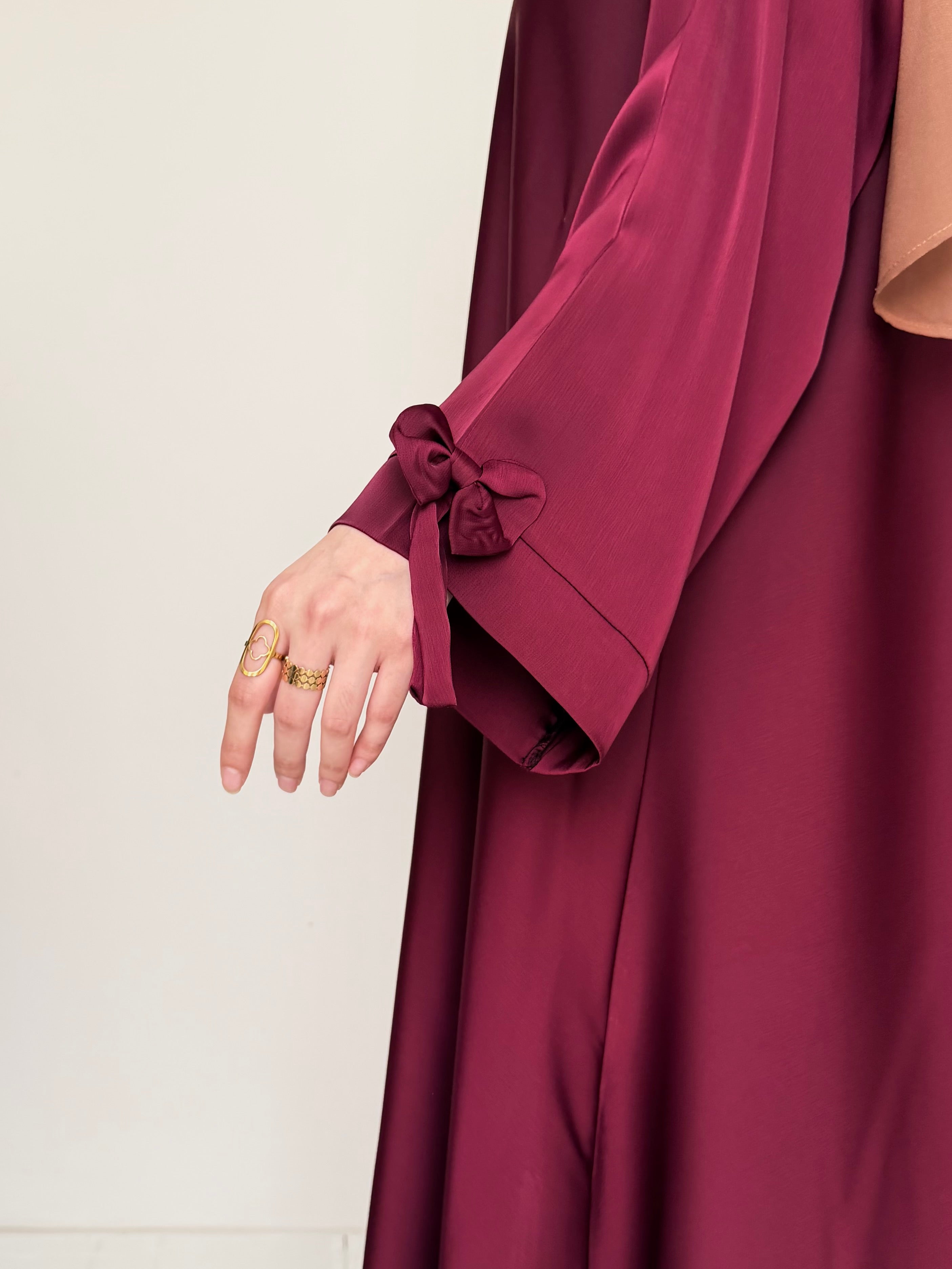 Bow-Knot Abaya - Vine