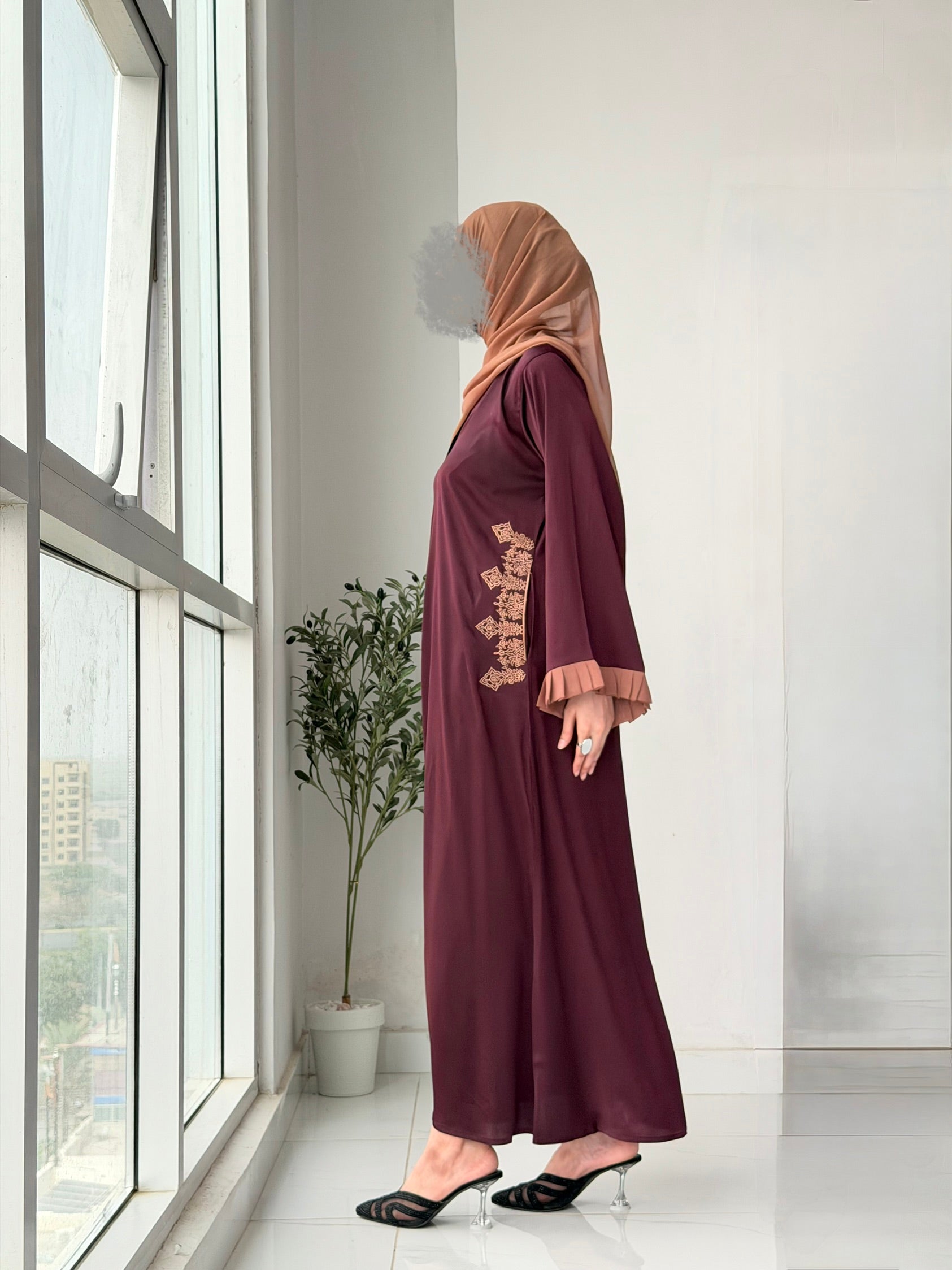 Rose Embroidered Abaya