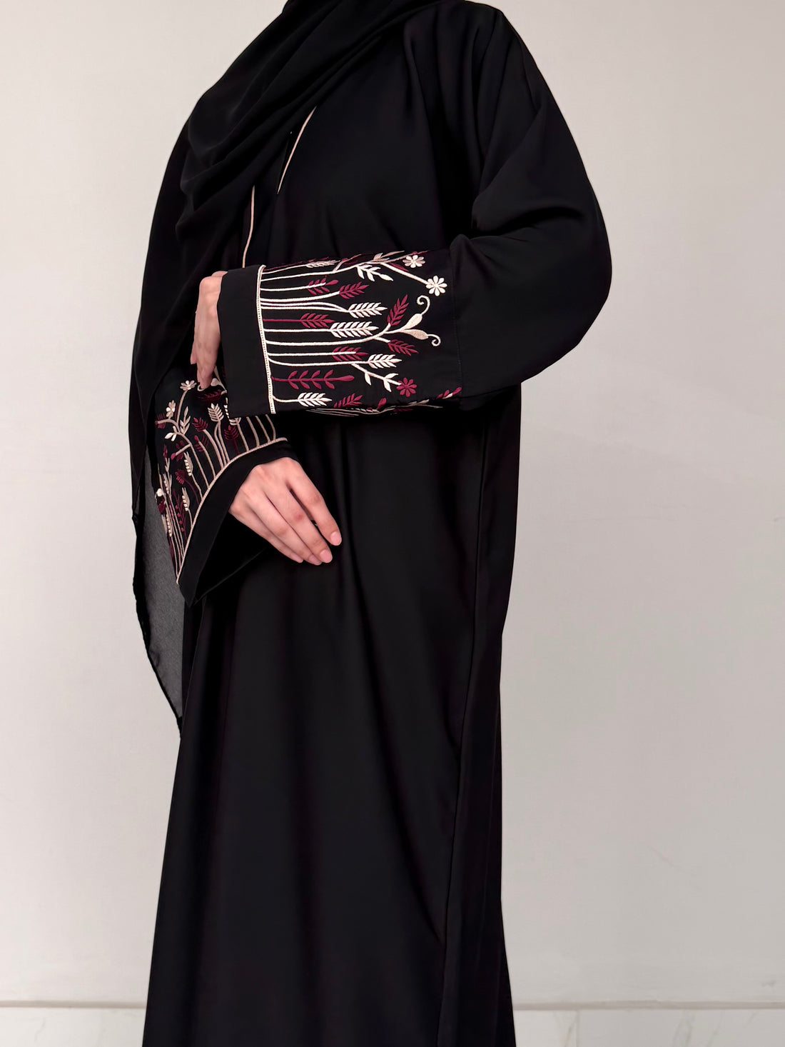 Pattern Sleeve Embroidered Abaya