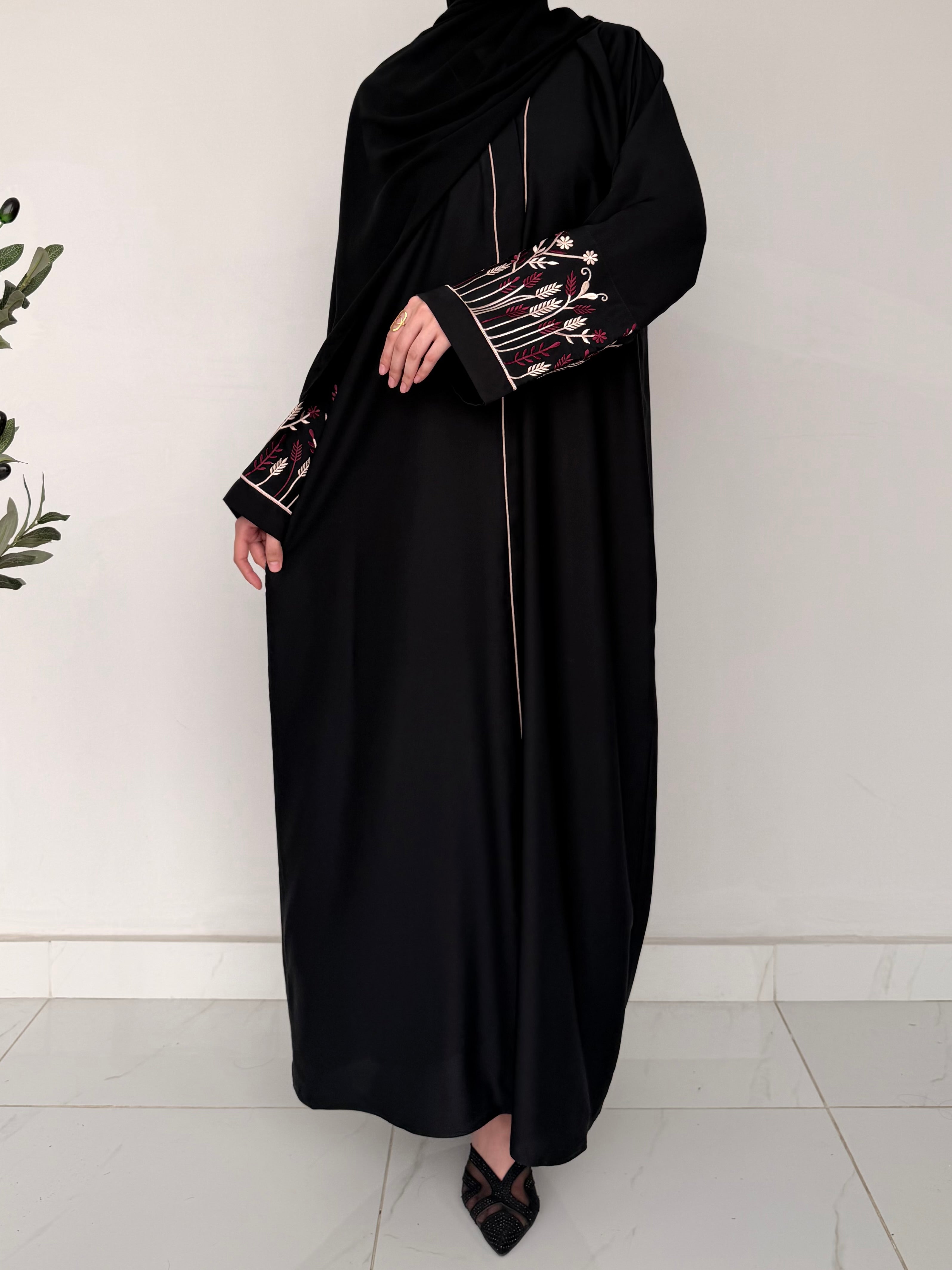 Pattern Sleeve Embroidered Abaya