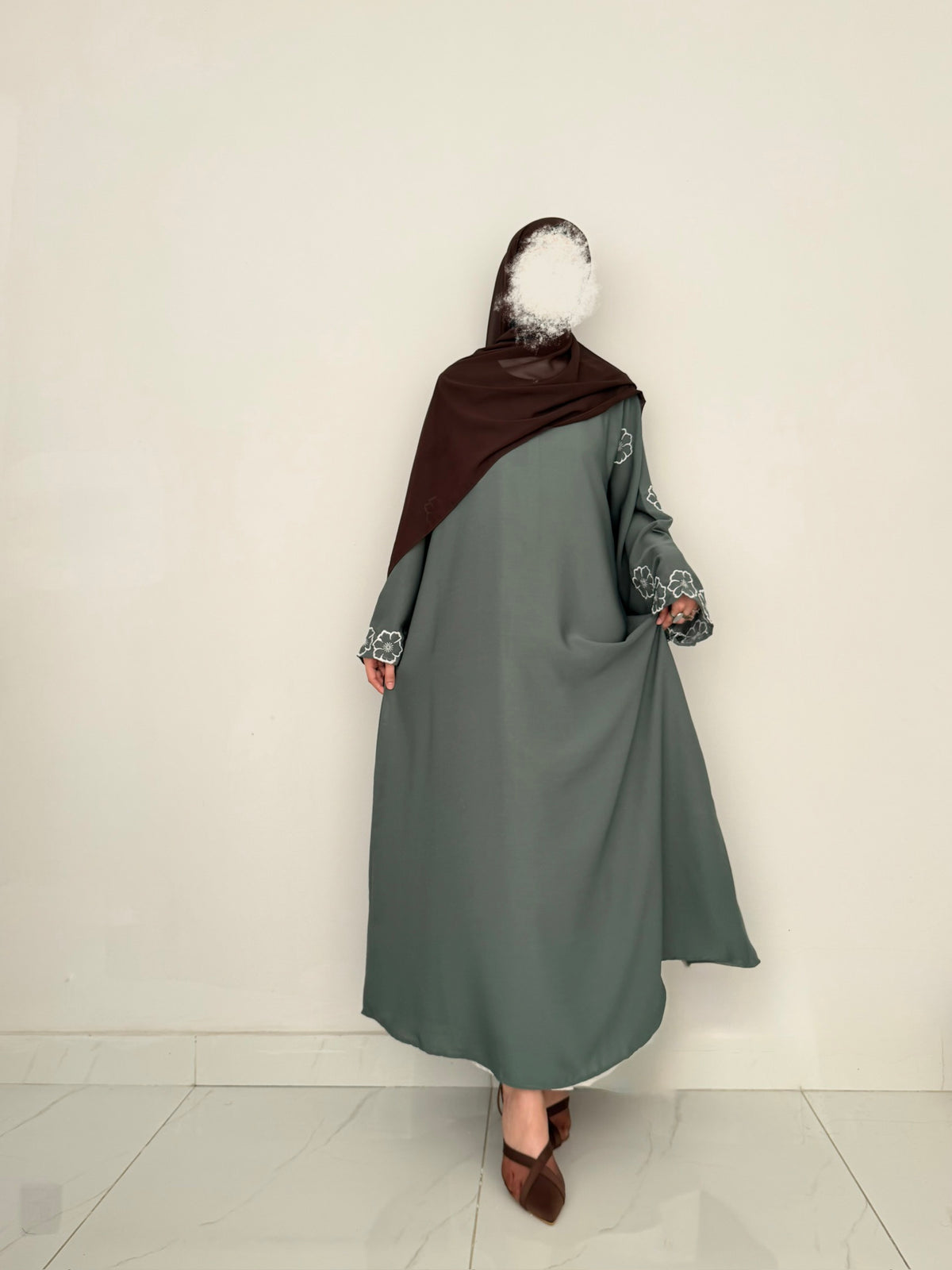 Poppy Bloom - Sleeve Embroidered Abaya