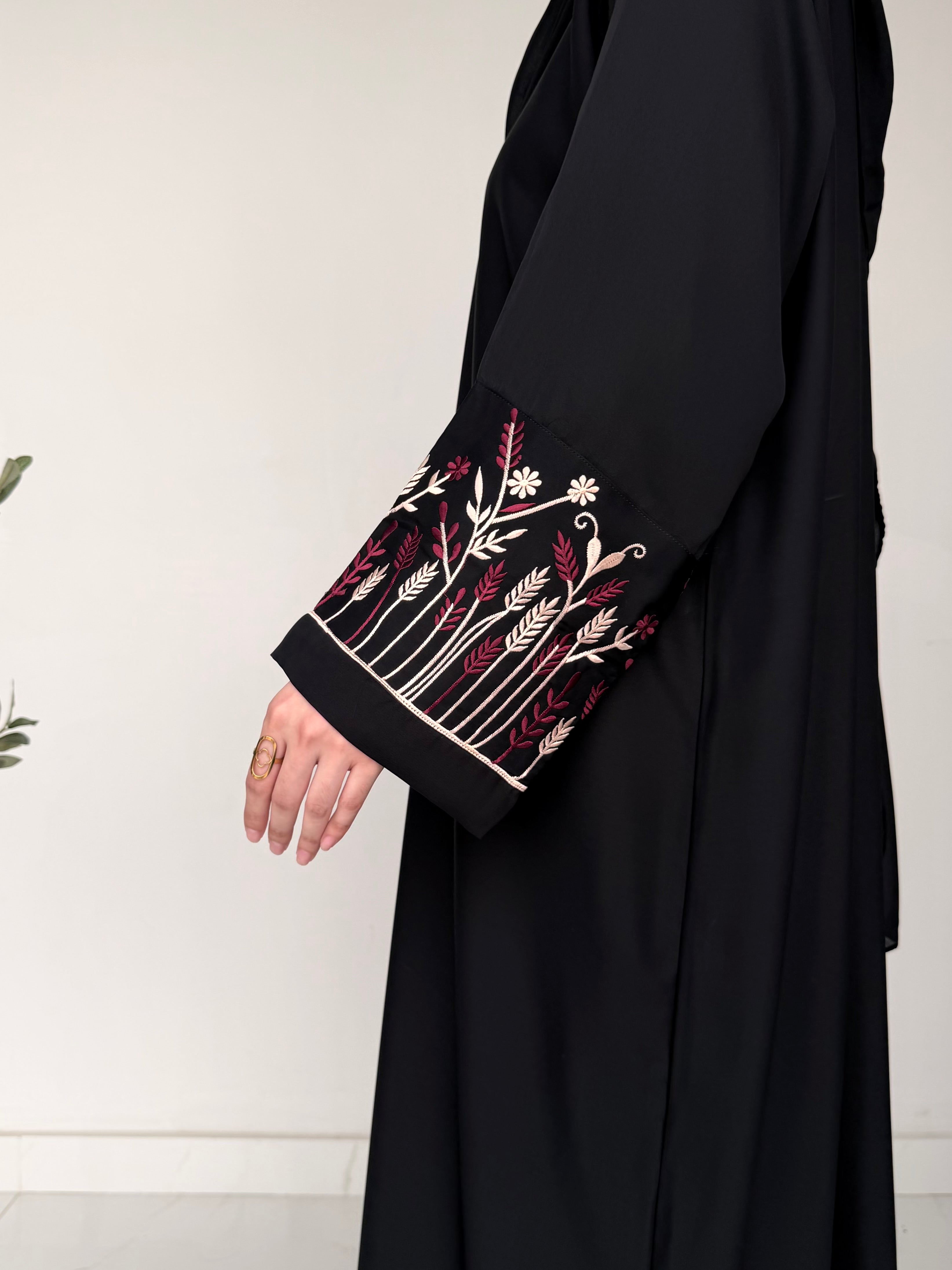 Pattern Sleeve Embroidered Abaya