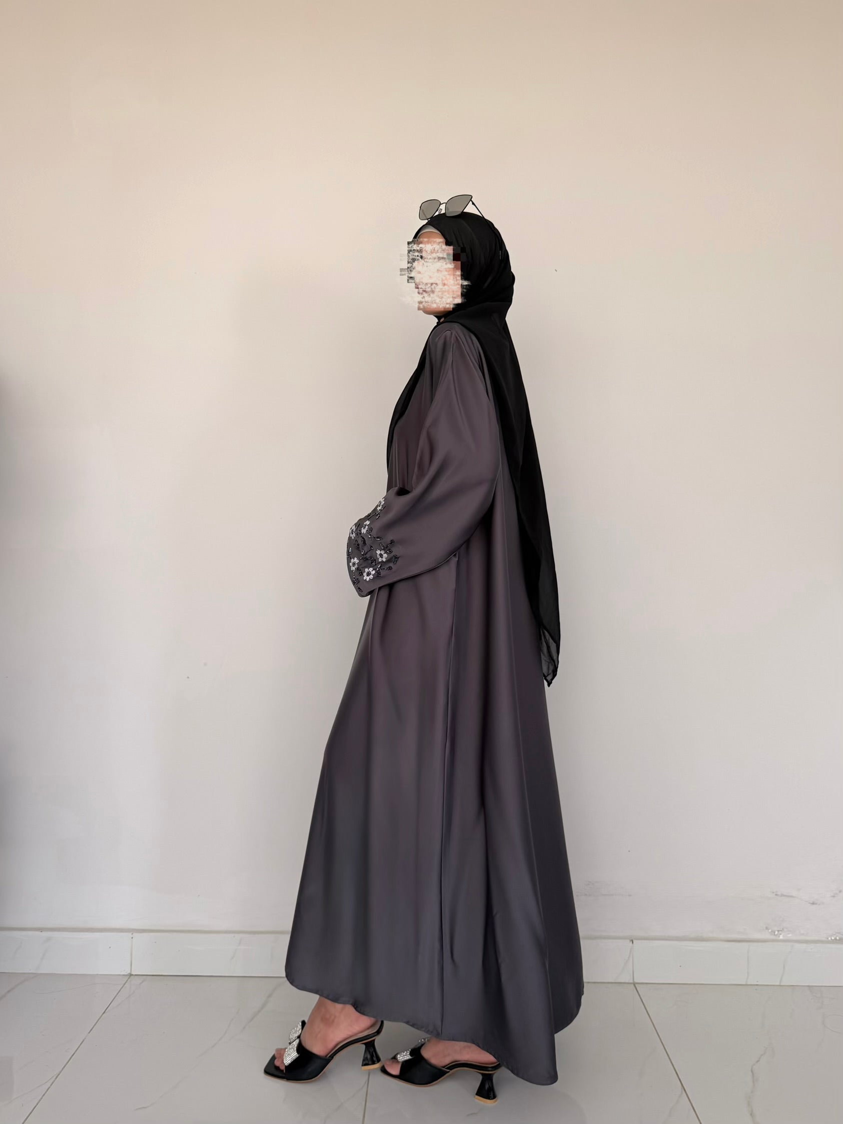 Noore Abaya-Gray