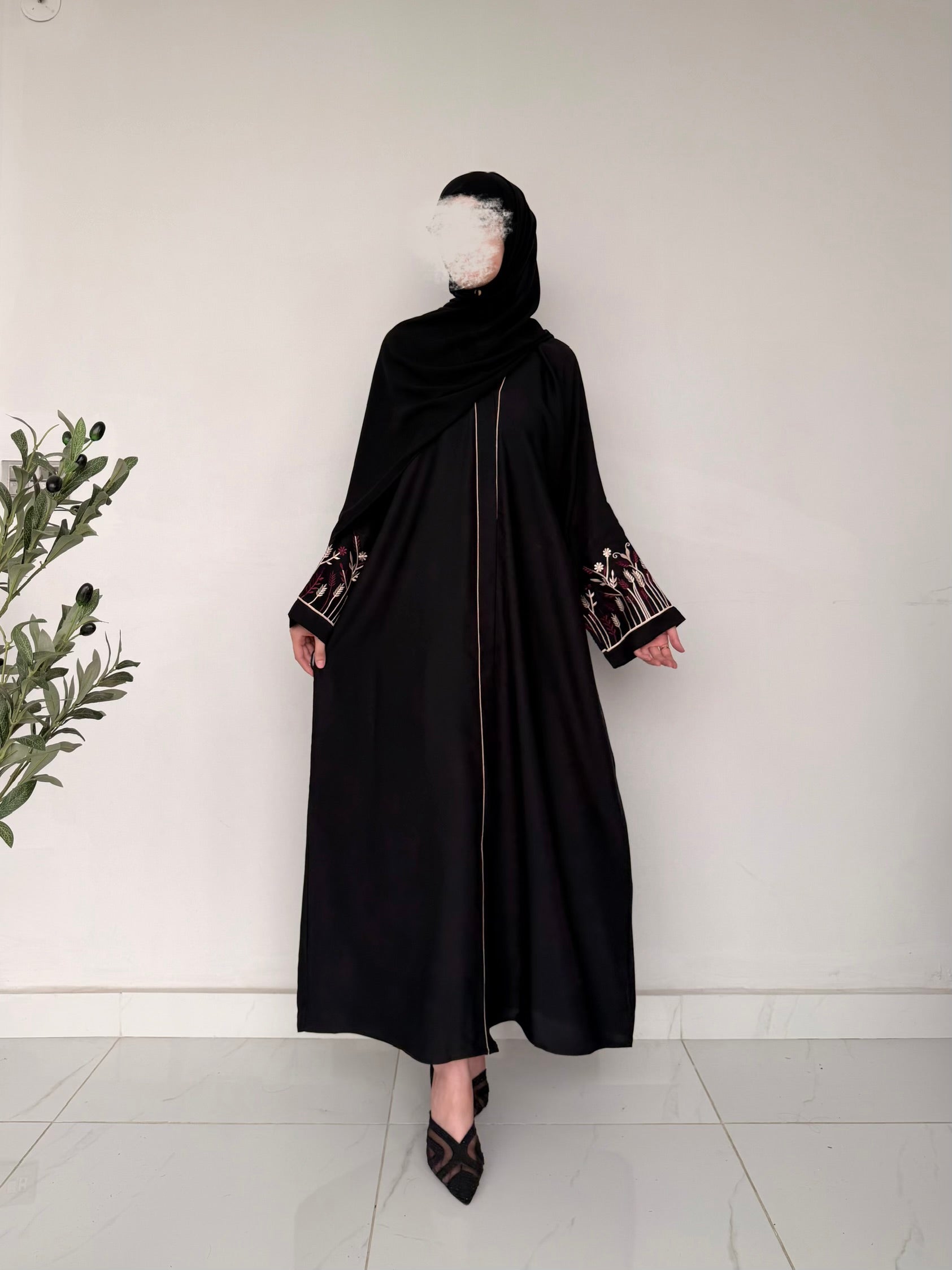 Pattern Sleeve Embroidered Abaya