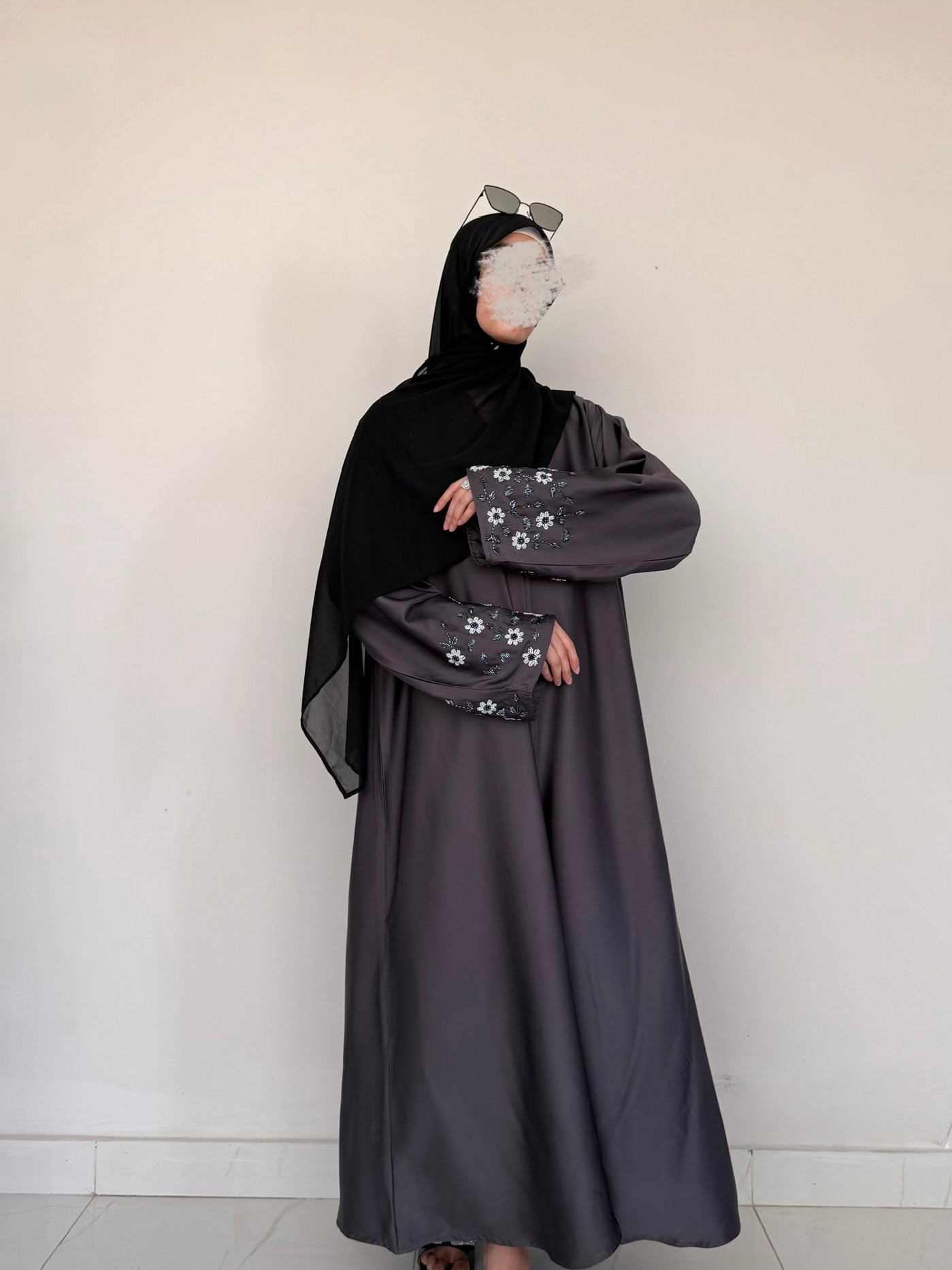 Noore Abaya-Gray