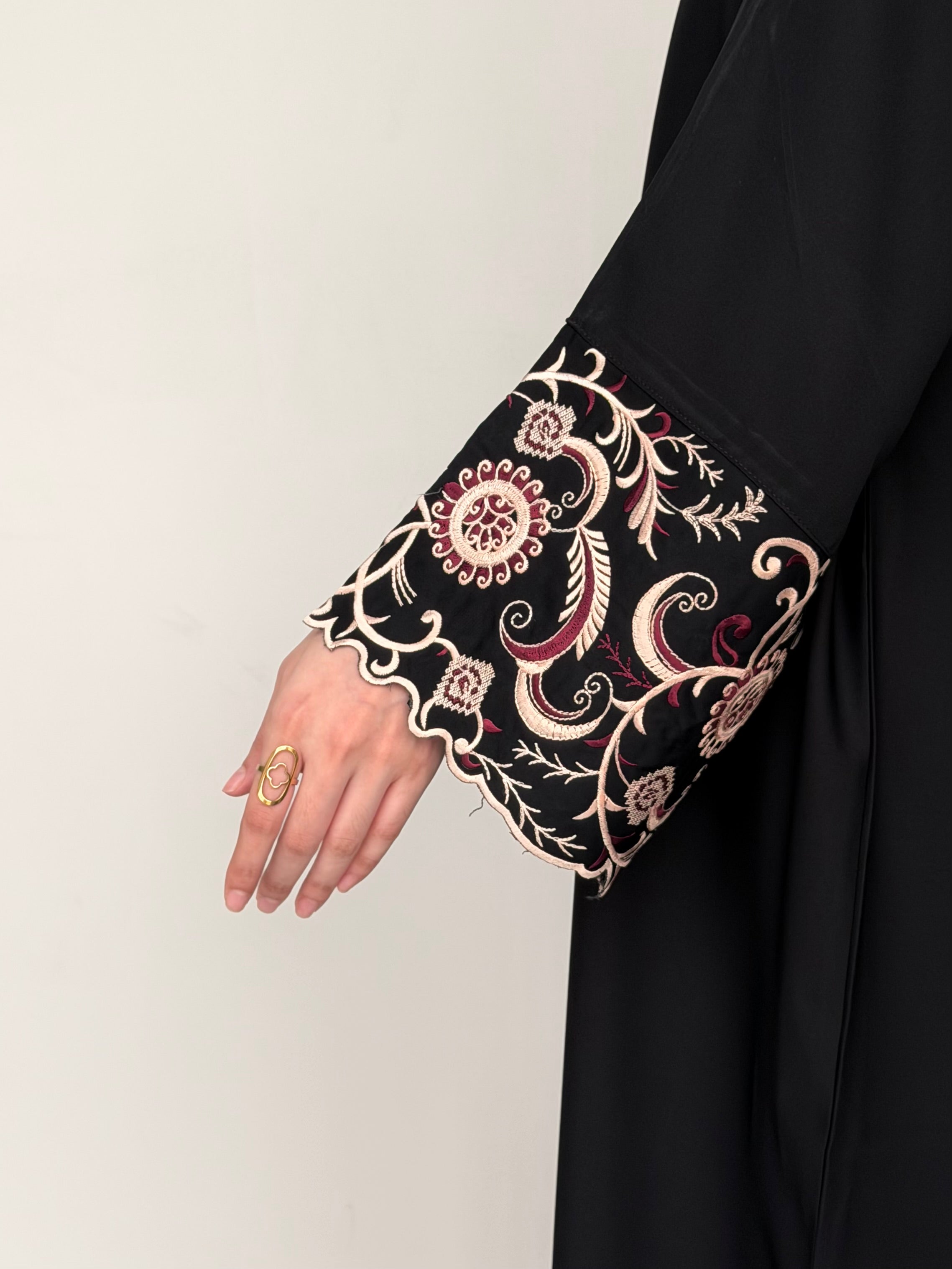 Swirl Embroidered Abaya