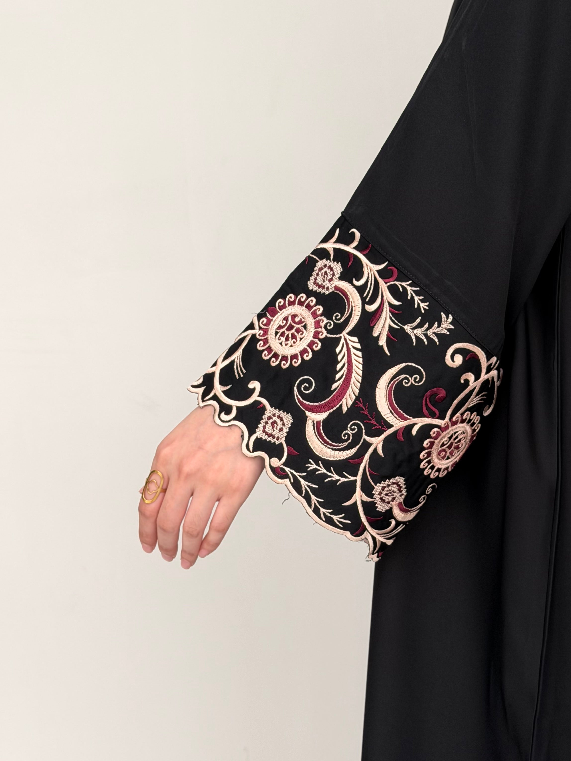 Swirl Embroidered Abaya