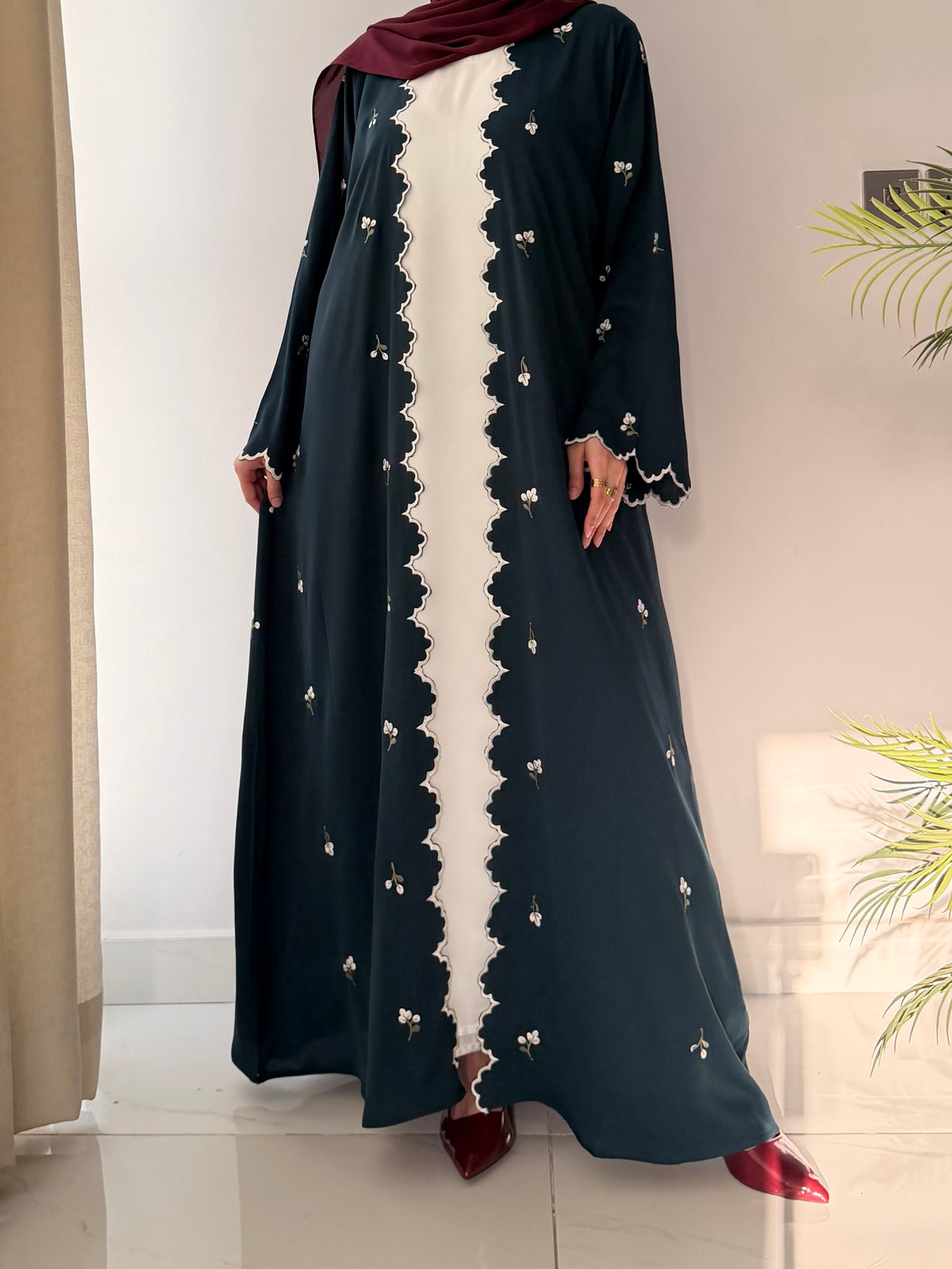 Frinzy - Kimono Embroidered Abaya with attached inner
