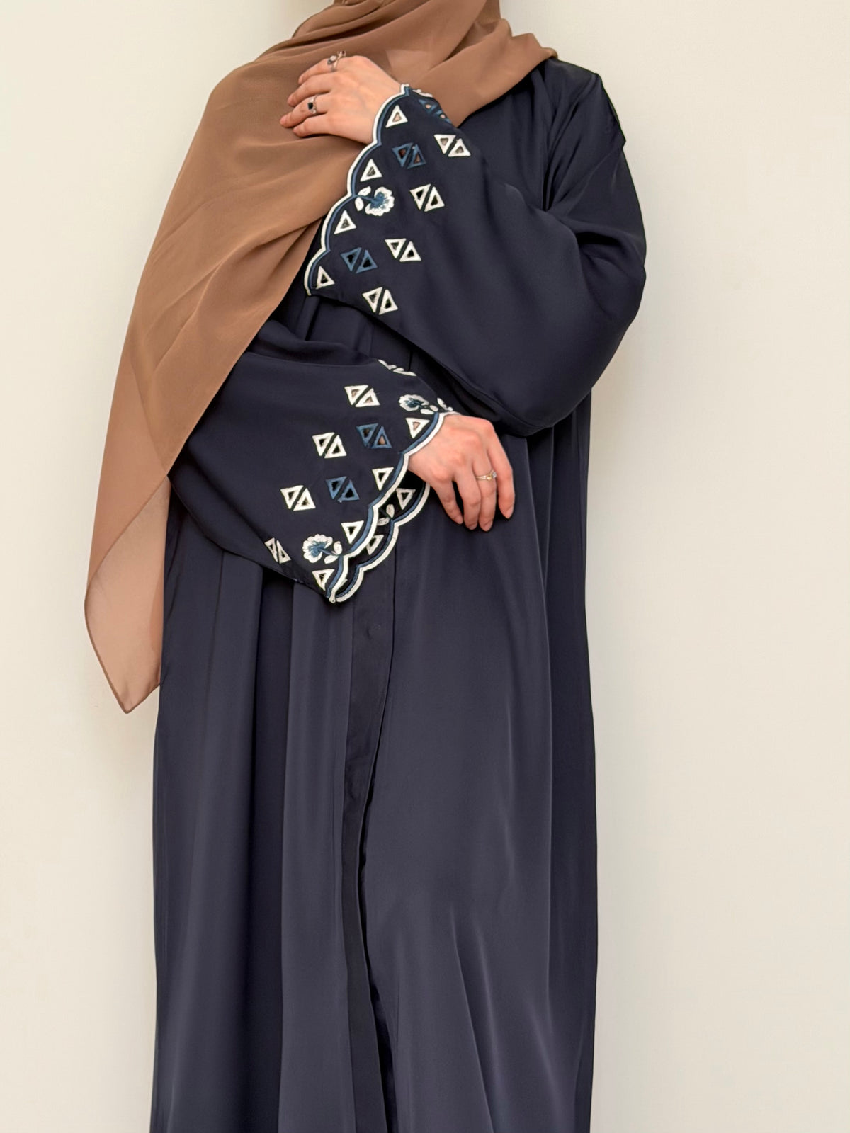 Tipsy - Cutwork Sleeve Abaya - Navy