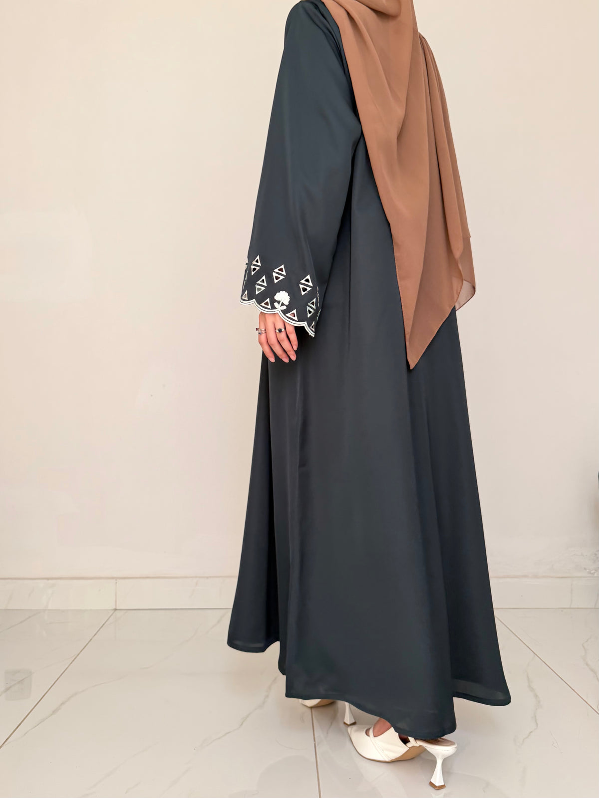 Tipsy - Cutwork Sleeve Abaya - Teal Green