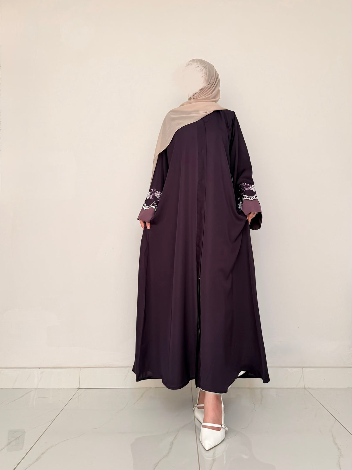 Cinnamon - Embroidered Abaya - Deep Purple